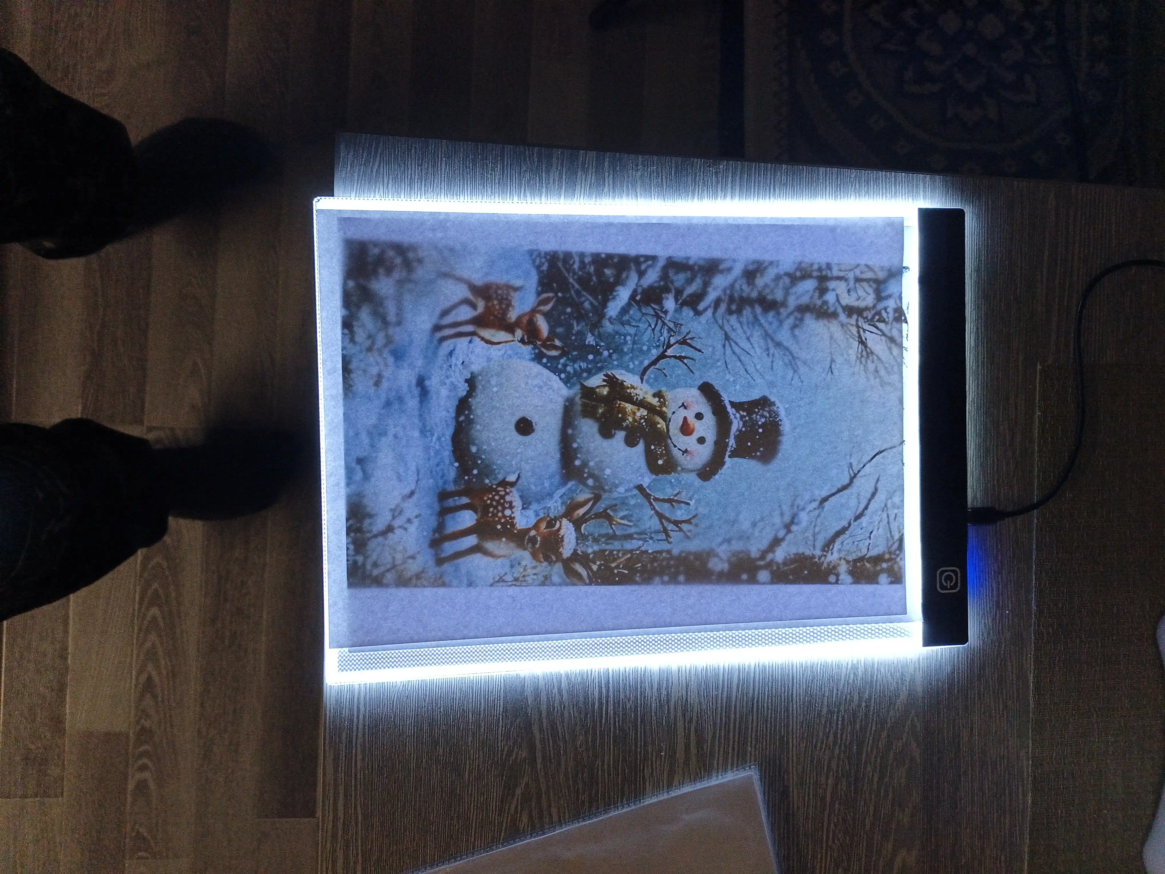 A5 A4 LED chizish plansheti — yupqa, yoritilgan trassirovka doskasi va qulay stend bilan