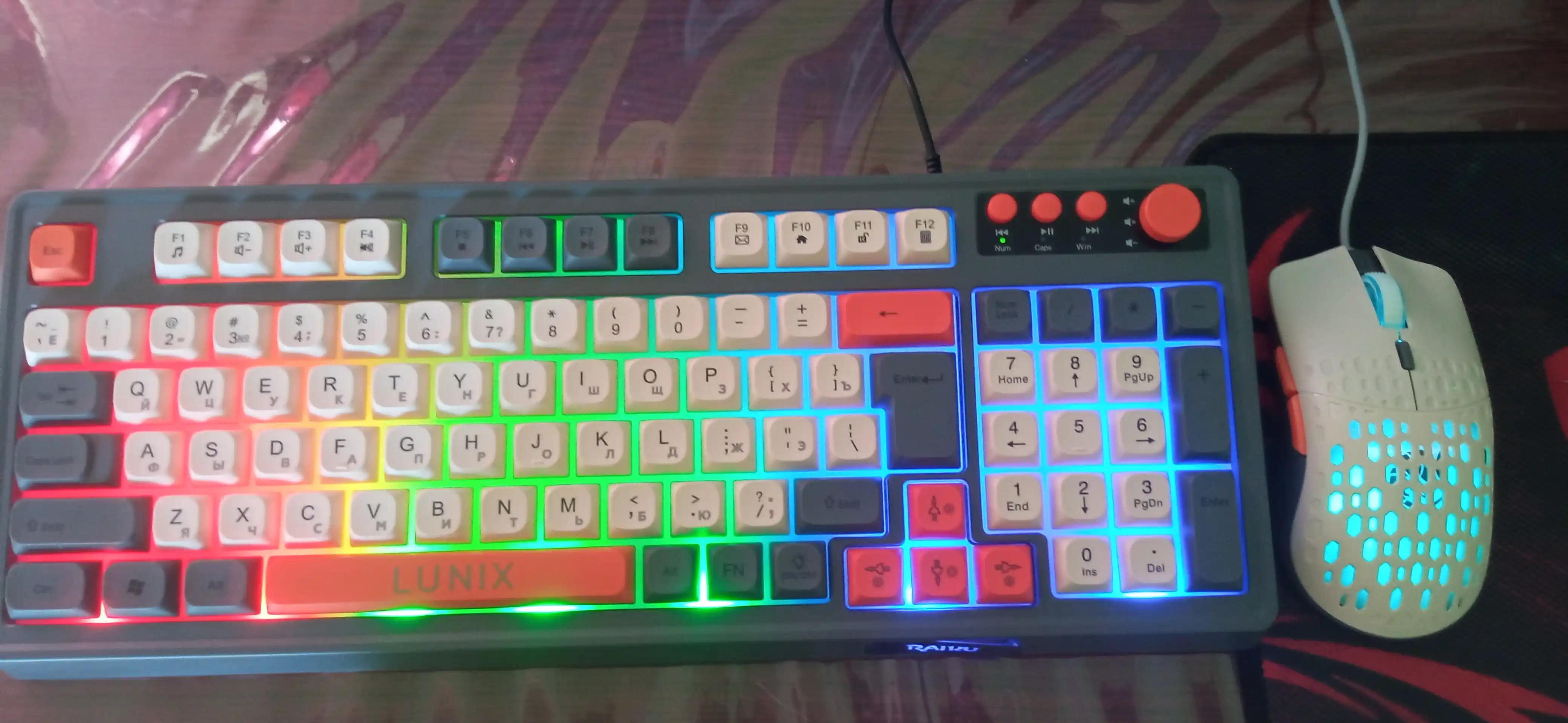 RaikuT98/LUNIX oyin va ofis uchun klaviatura va sichqoncha