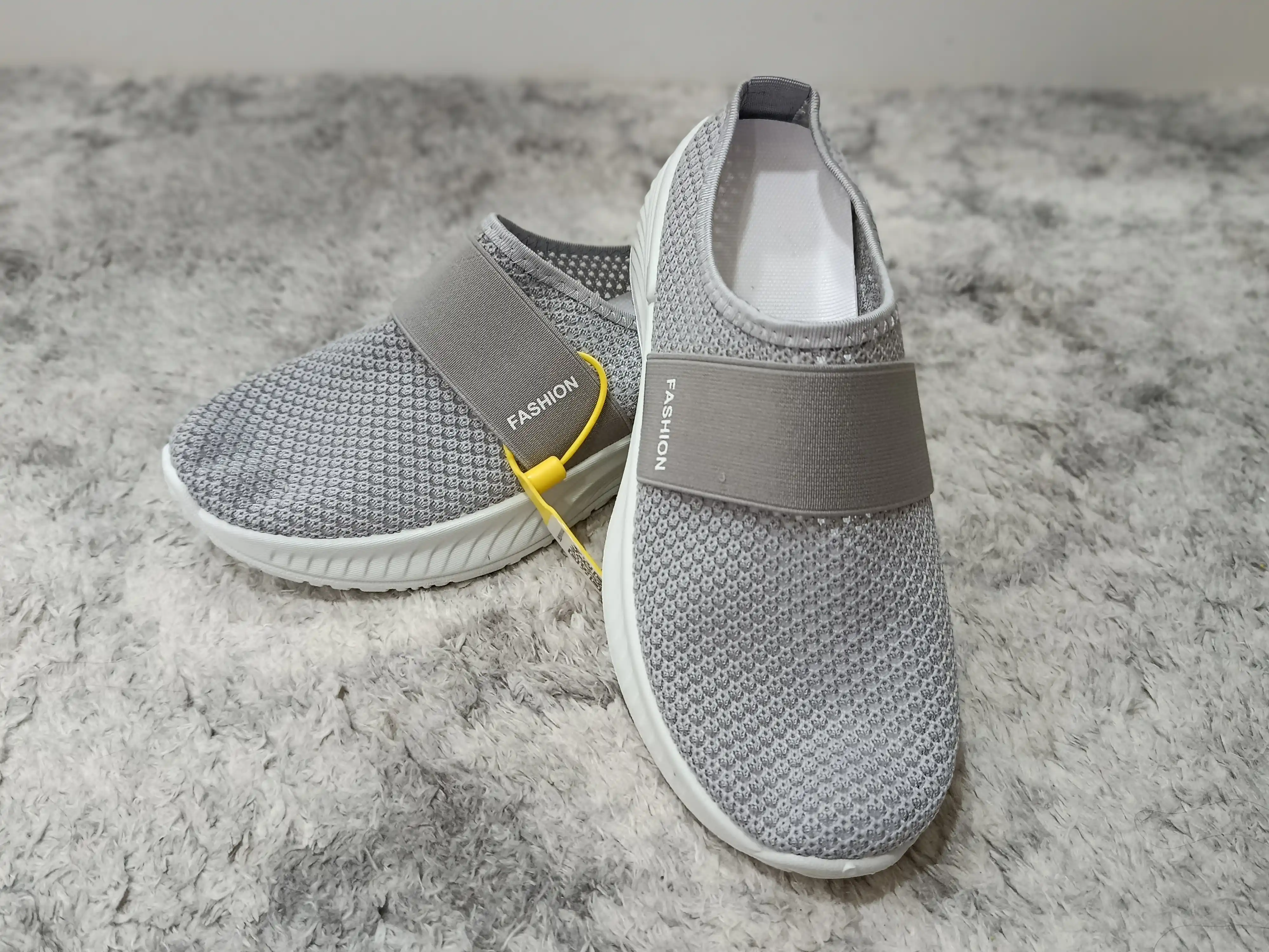 Ayollar sliponlari DISHER AirFlex, yozgi