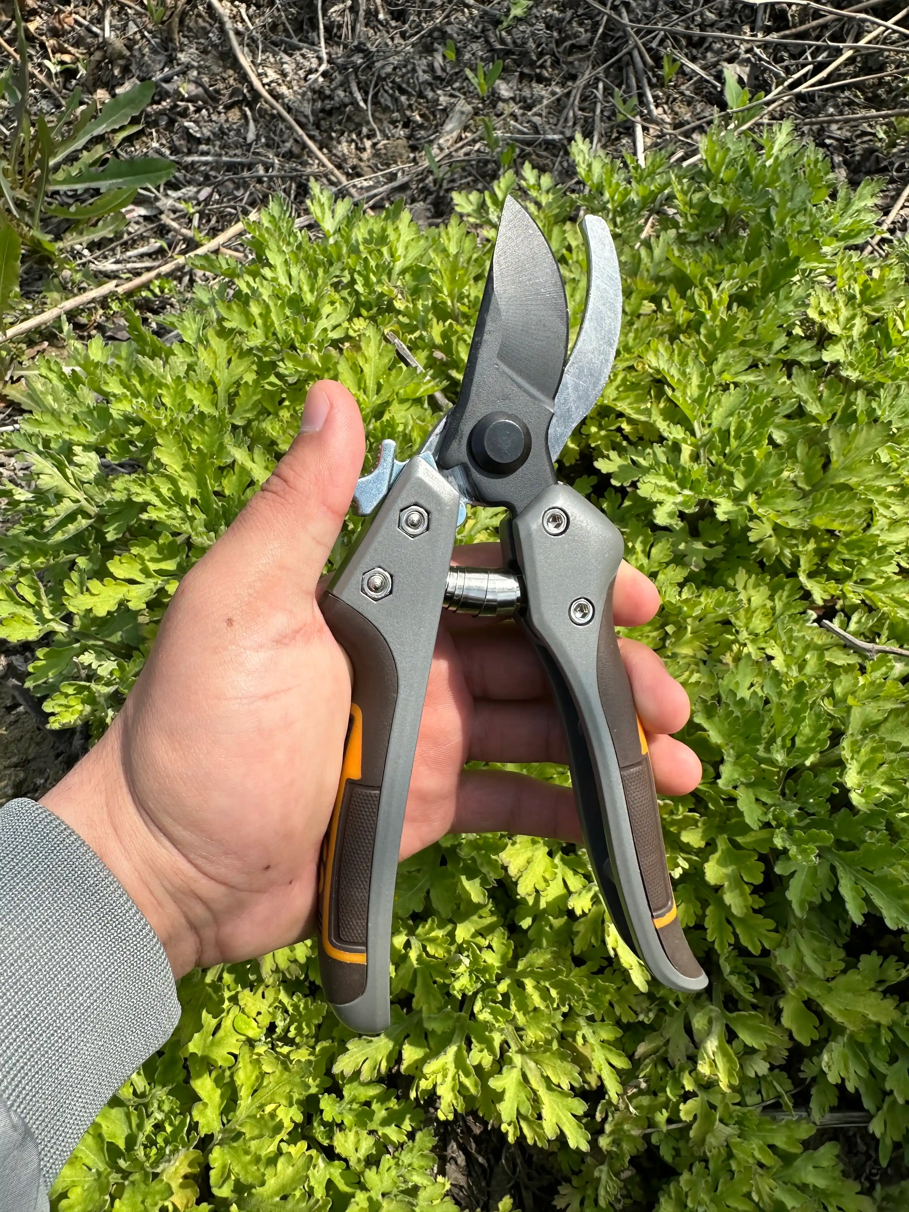 Секатор Ingco HPS0308, 205 мм