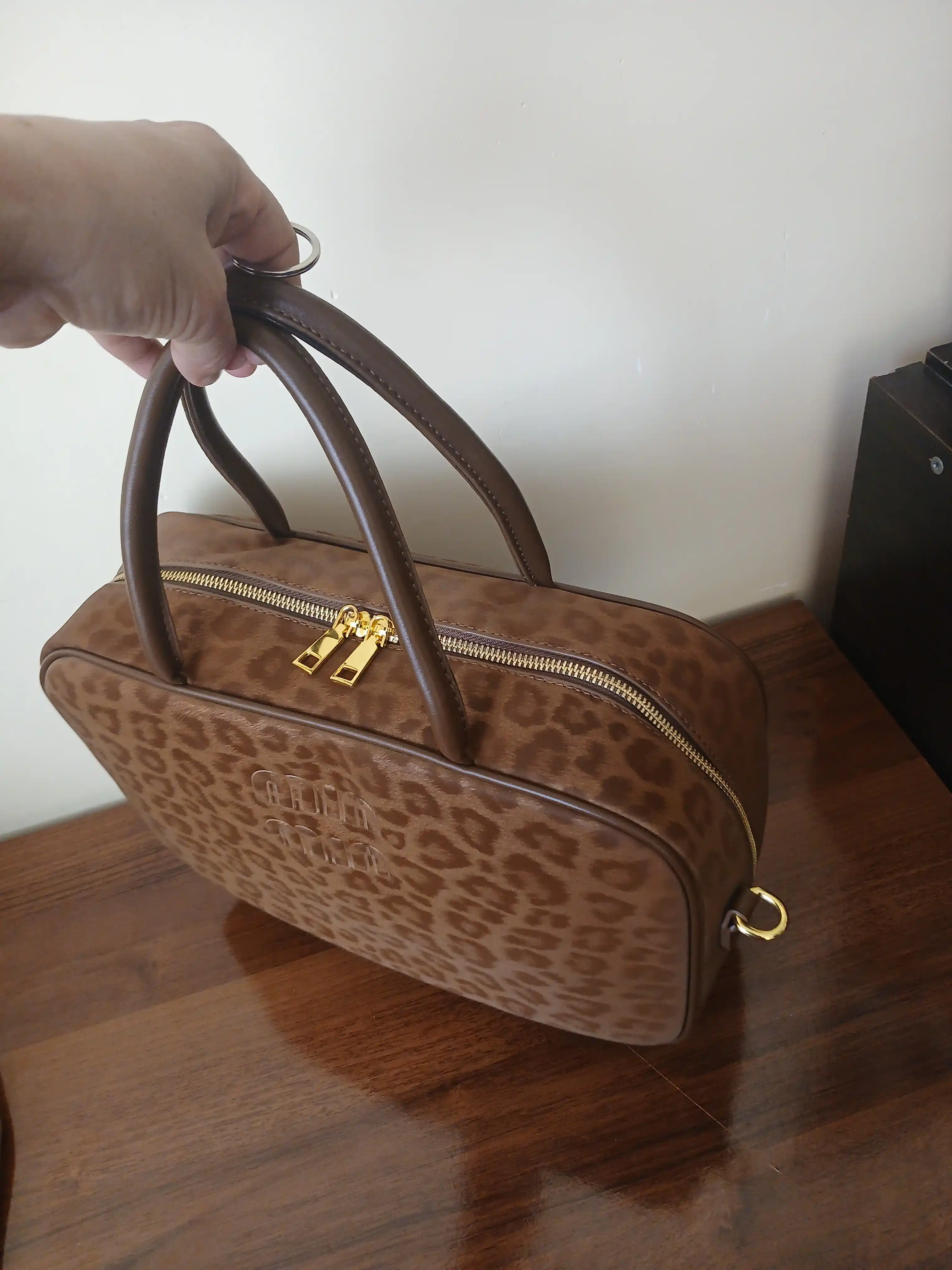 Sumka, Ayollar sumkasi, Leopard sumka, katta sumka