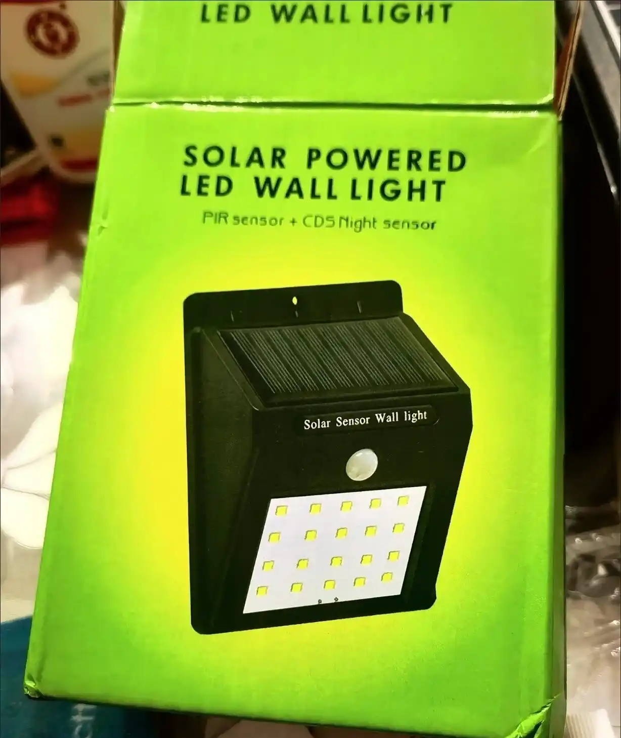 Quyosh energiyali devor chirog‘i 20 LED harakat datchikli tashqi yoritish