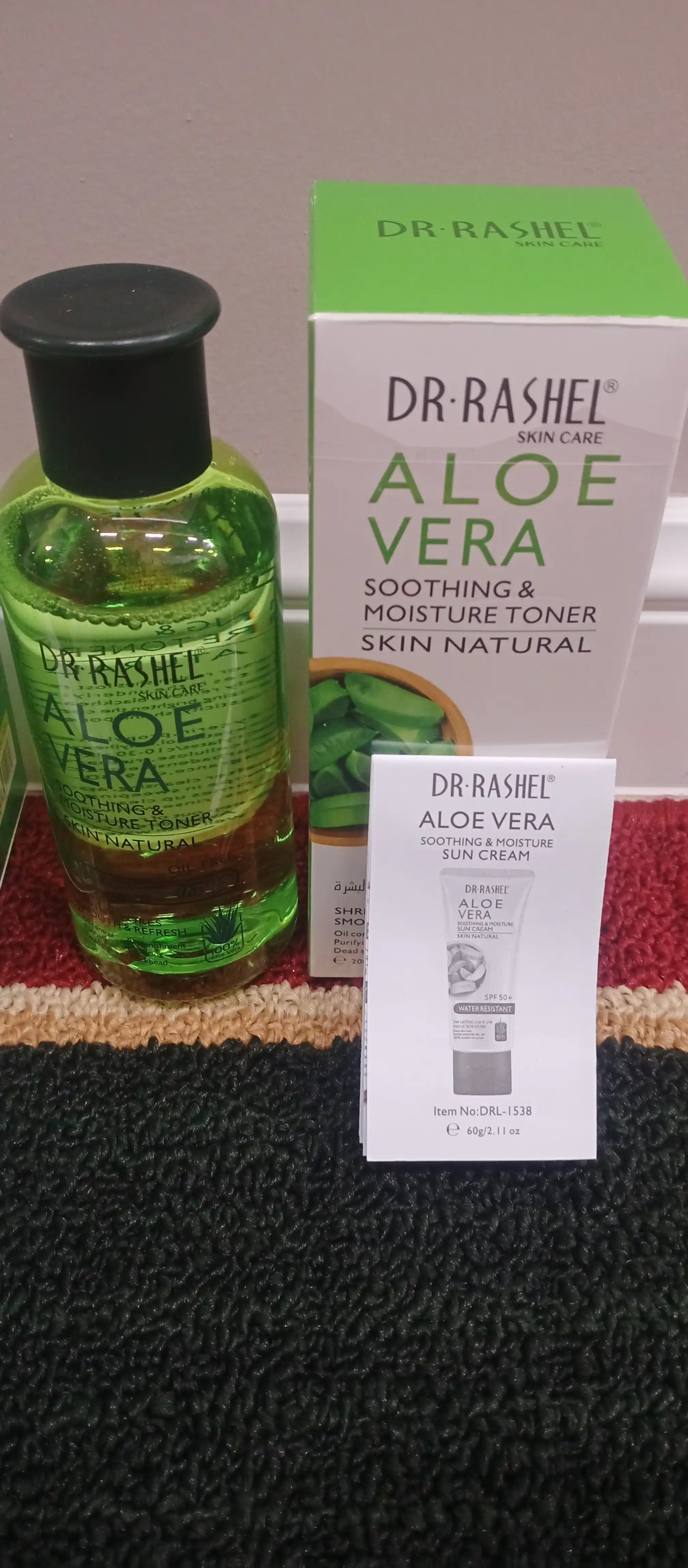 Aloe vera bilan yuzni namlovchi va tinchlantiruvchi toner, Dr. Rashel Aloe Vera, 200 ml