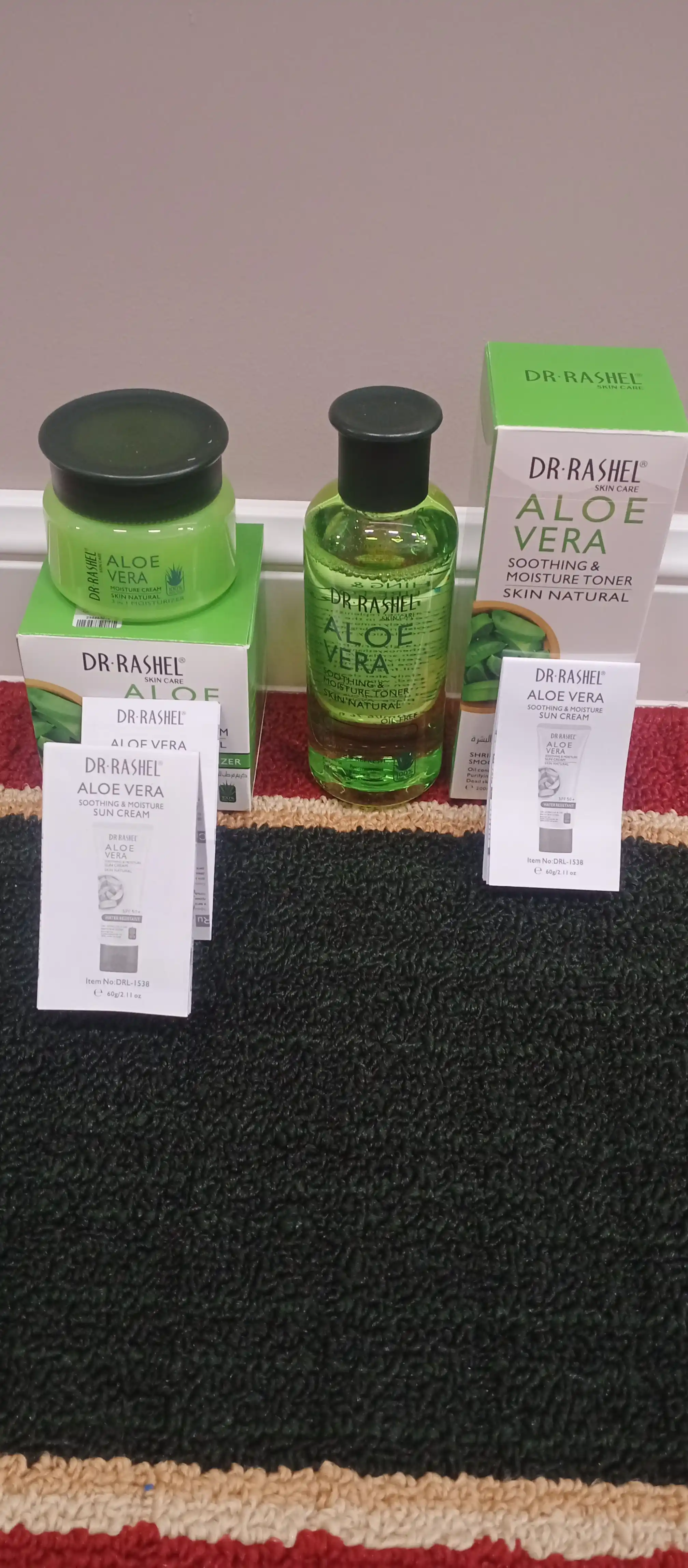 Aloe vera bilan yuzni namlovchi va tinchlantiruvchi toner, Dr. Rashel Aloe Vera, 200 ml