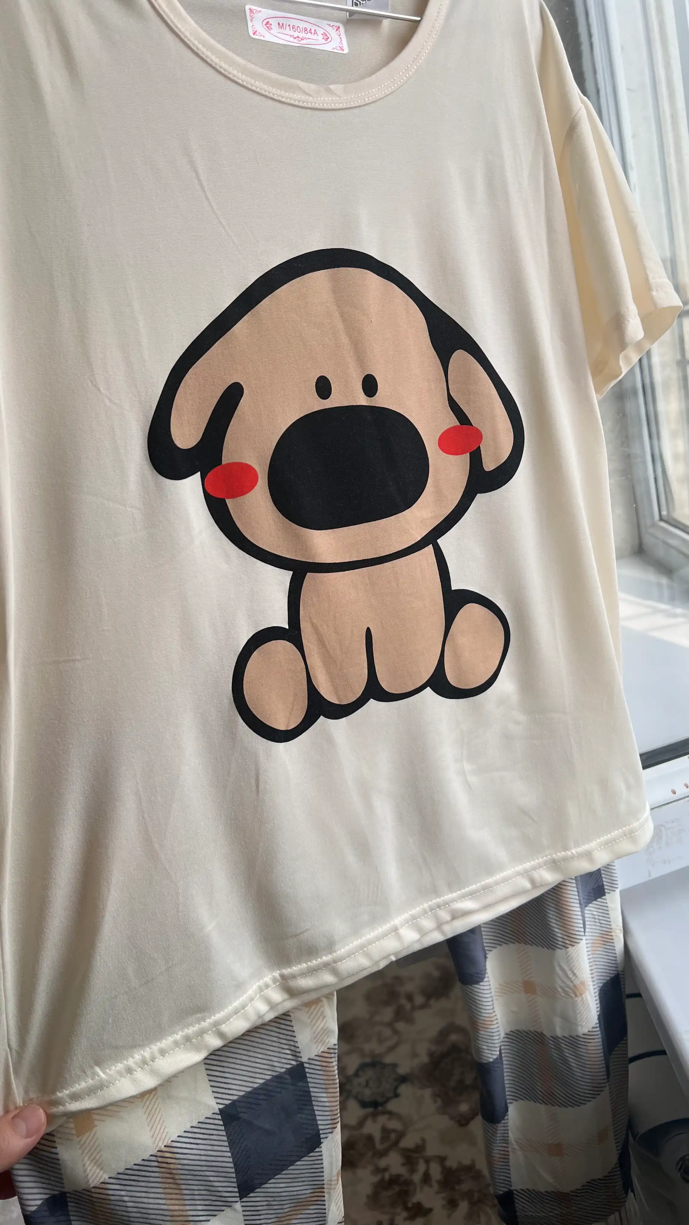 Ayollar uchun pijama 2 qismli: futbolka, shim, koreyscha uslub, erkin bichim, SOVG'A UCHUN