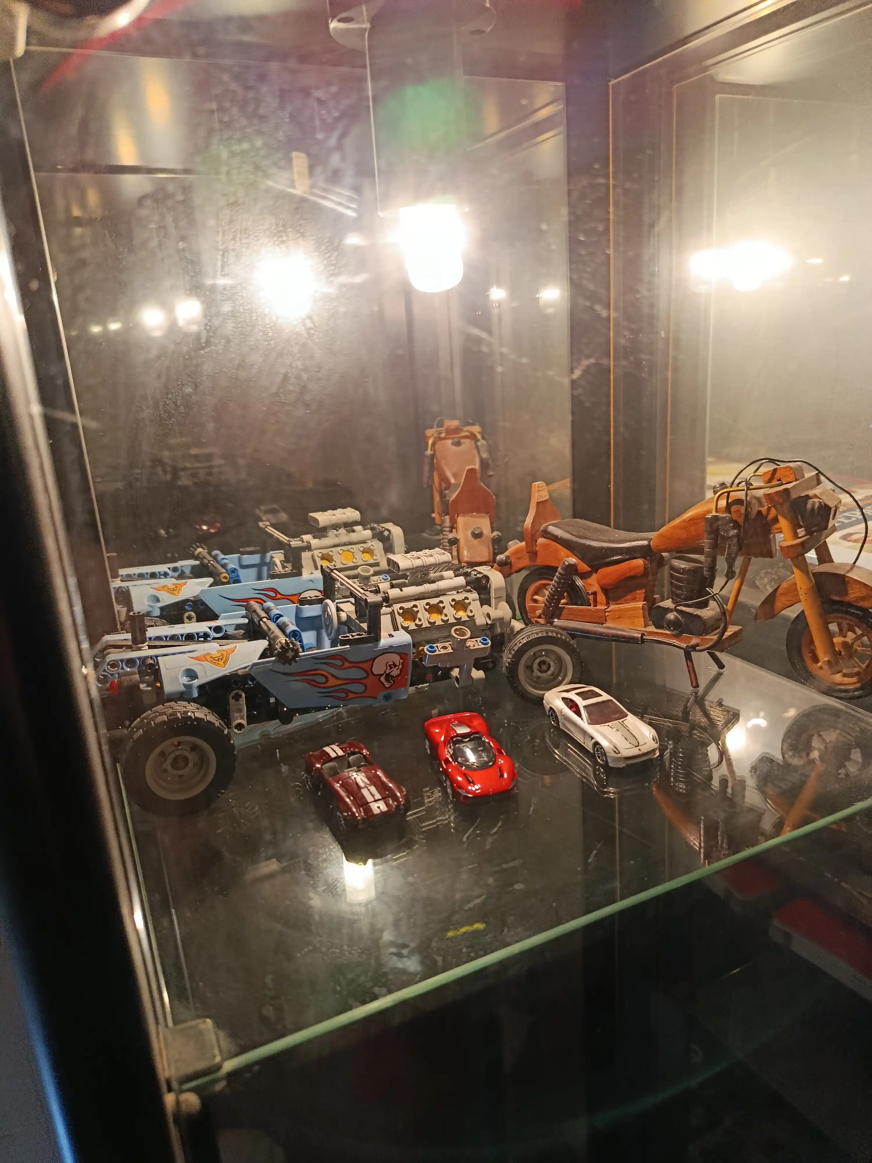 BBURAGO 1/64 kolleksiya o'yinchoq moshinasi: Mers, ZEEKR, NISSAN, BUGATTI, FORD