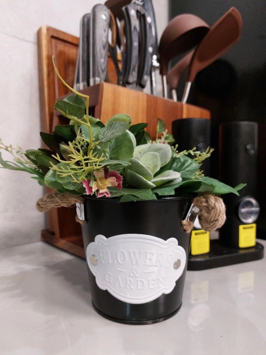 Металлическое кашпо из серии " FLOWERS & GARDEN " - 