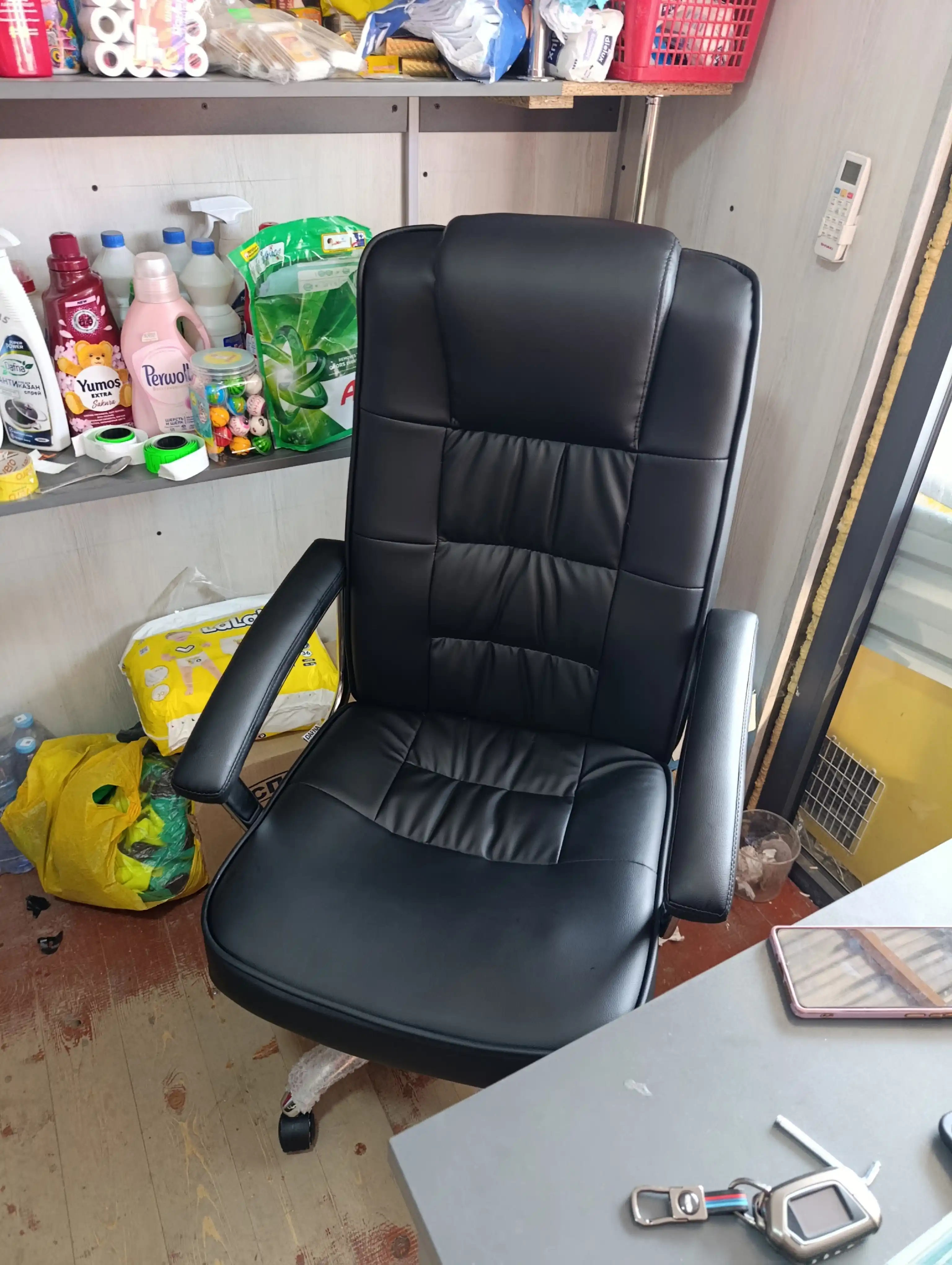 Dafna LEO CHROME charm qoplamali, g‘ildirakli ofis kreslosi