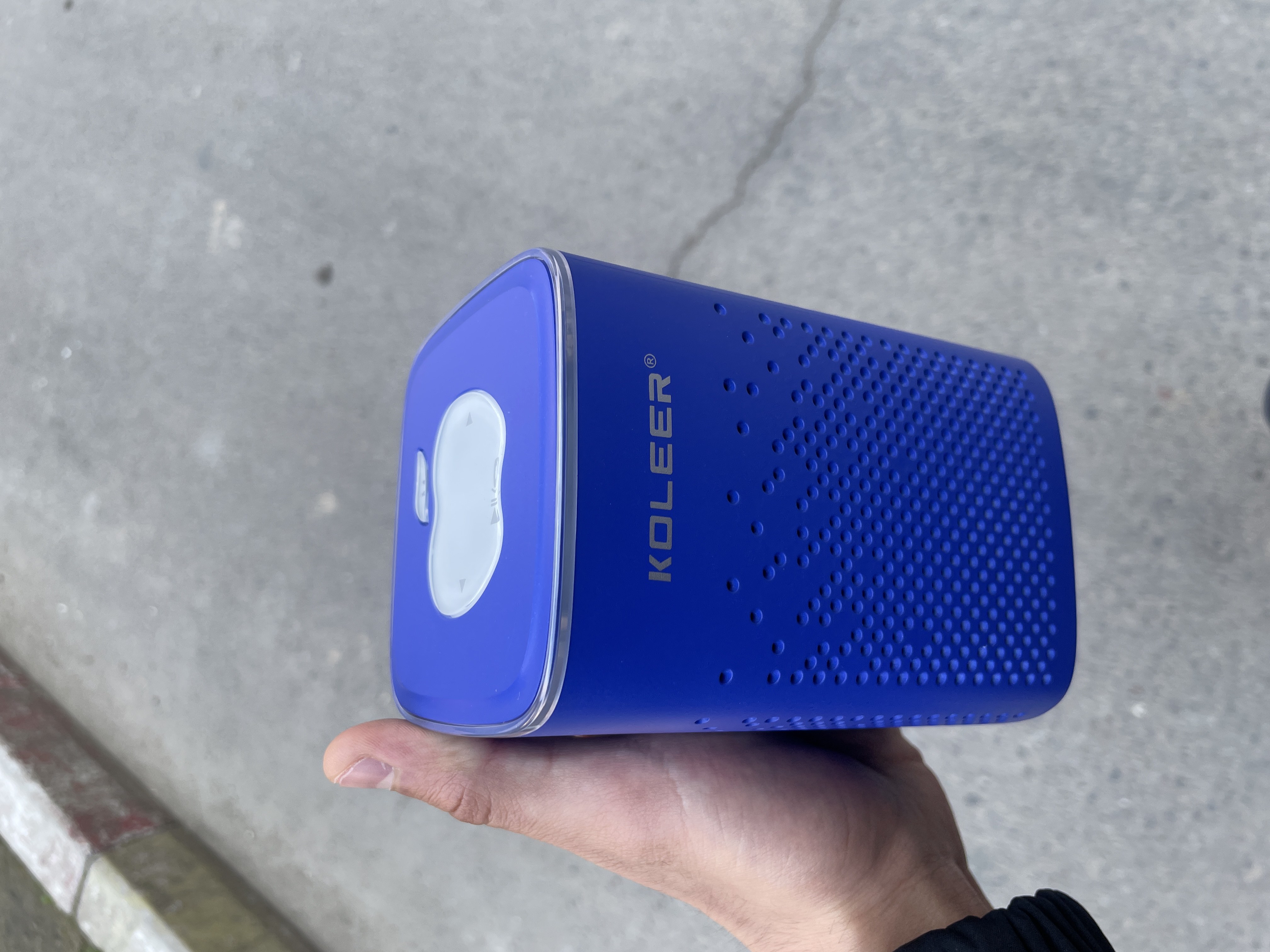 Koleer S818 Bluetooth kolonkasi, S819 - kuchli bass, Hi-Fi stereo ovoz va zamonaviy dizayn