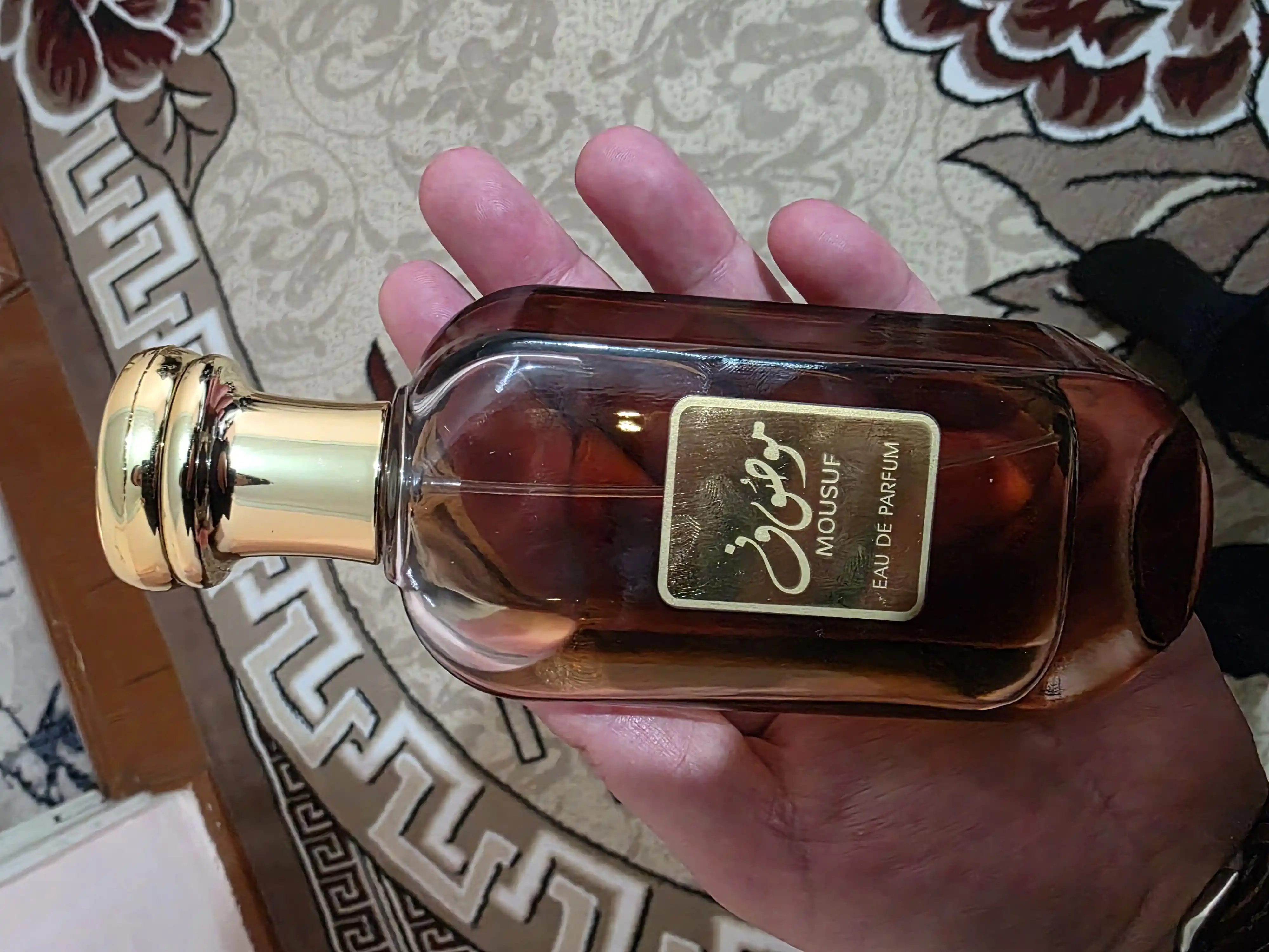 Parfyumlangan suv erkaklar va ayollar uchun Mousuf, 100 ml