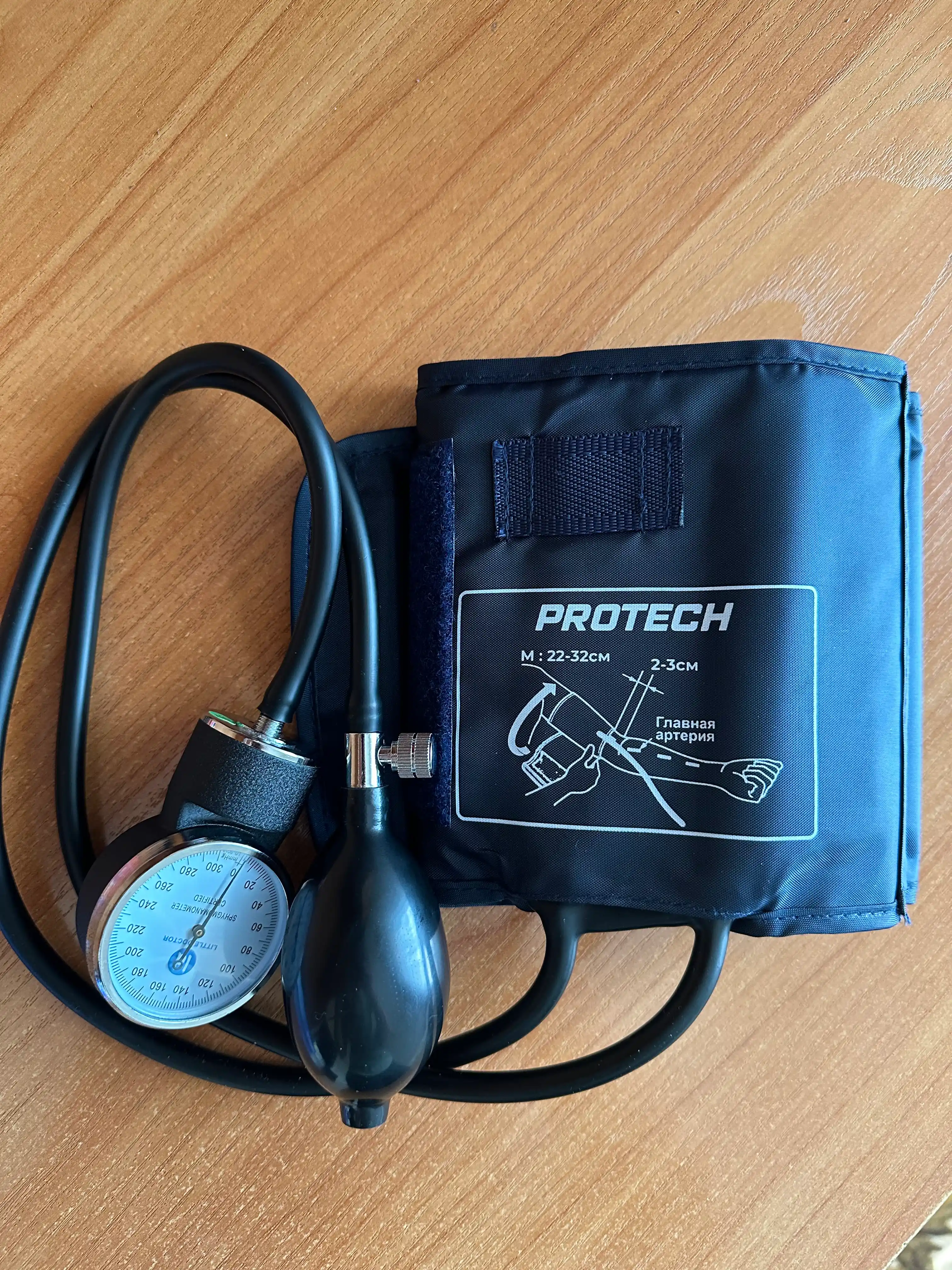 Манжет для механического тонометра Protech BK022M, 22-32 см