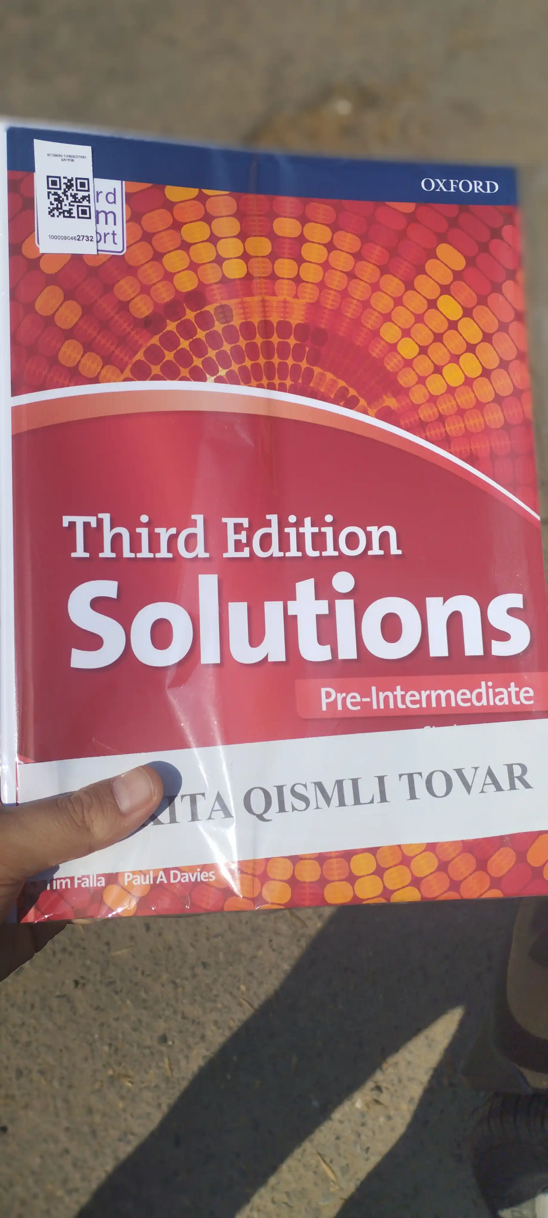 Solutions Third Edition, Elementary, Pre-Intermediate, coursebook, with workbook