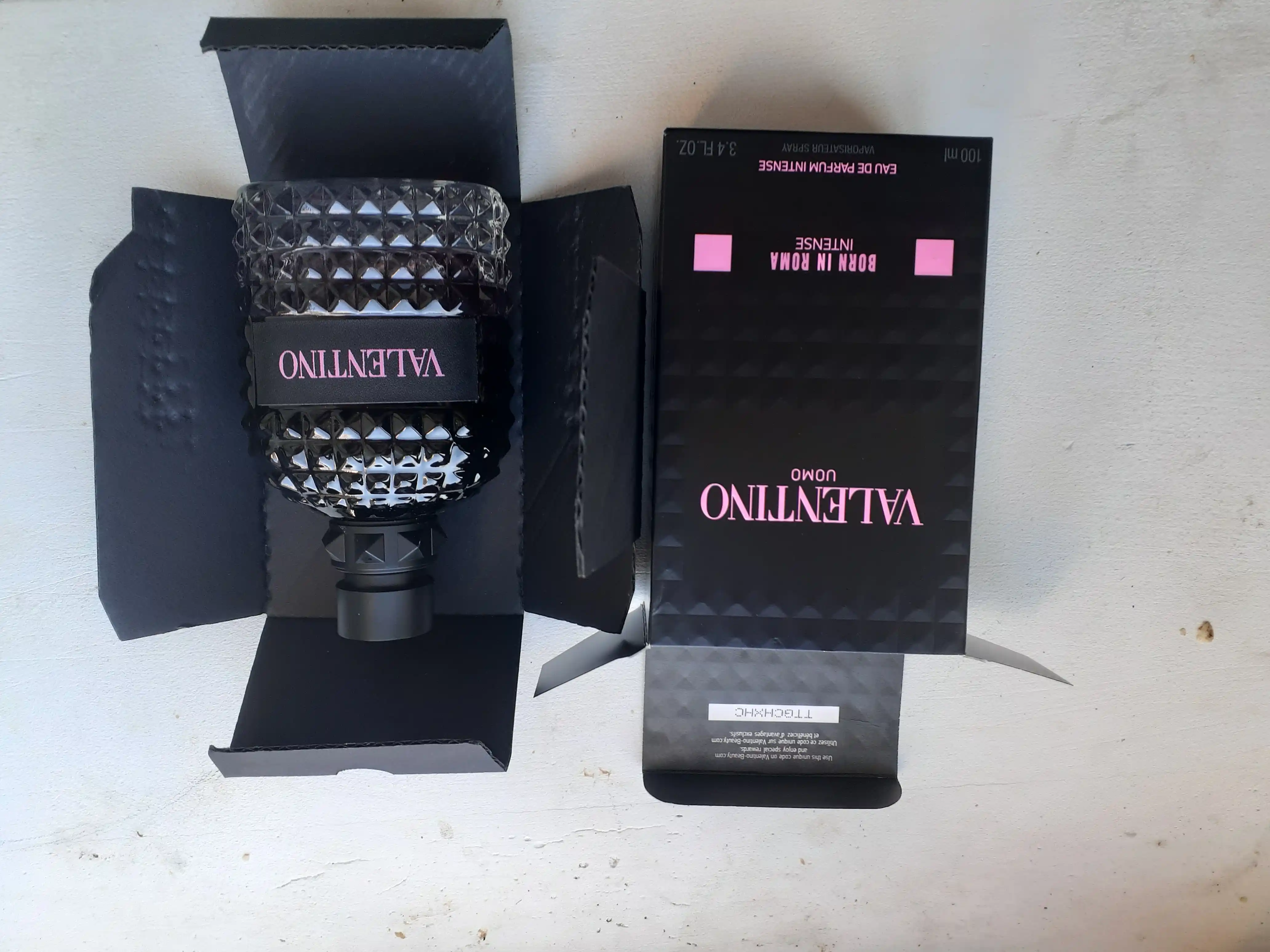 Erkaklar va ayollar uchun VALENTINO parfum suvi, 100 ml