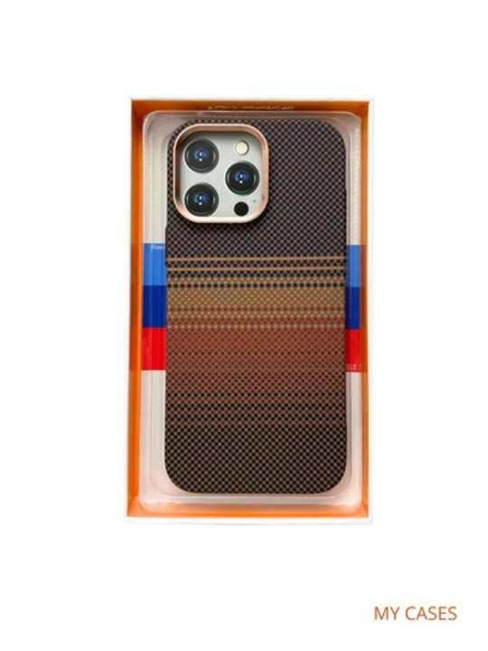 Чехол Carbon для iPhone 13–17 Pro,Pro Max,  с Magsafe, ультратонкий, легкий 