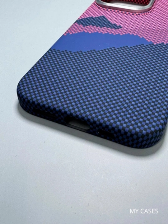 Чехол Carbon для iPhone 13–17 Pro,Pro Max,  с Magsafe, ультратонкий, легкий 