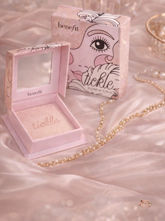 Benefit Dandelion Twinkle хайлайтер, естественное сияние, для дневного и вечернего макияжа - 