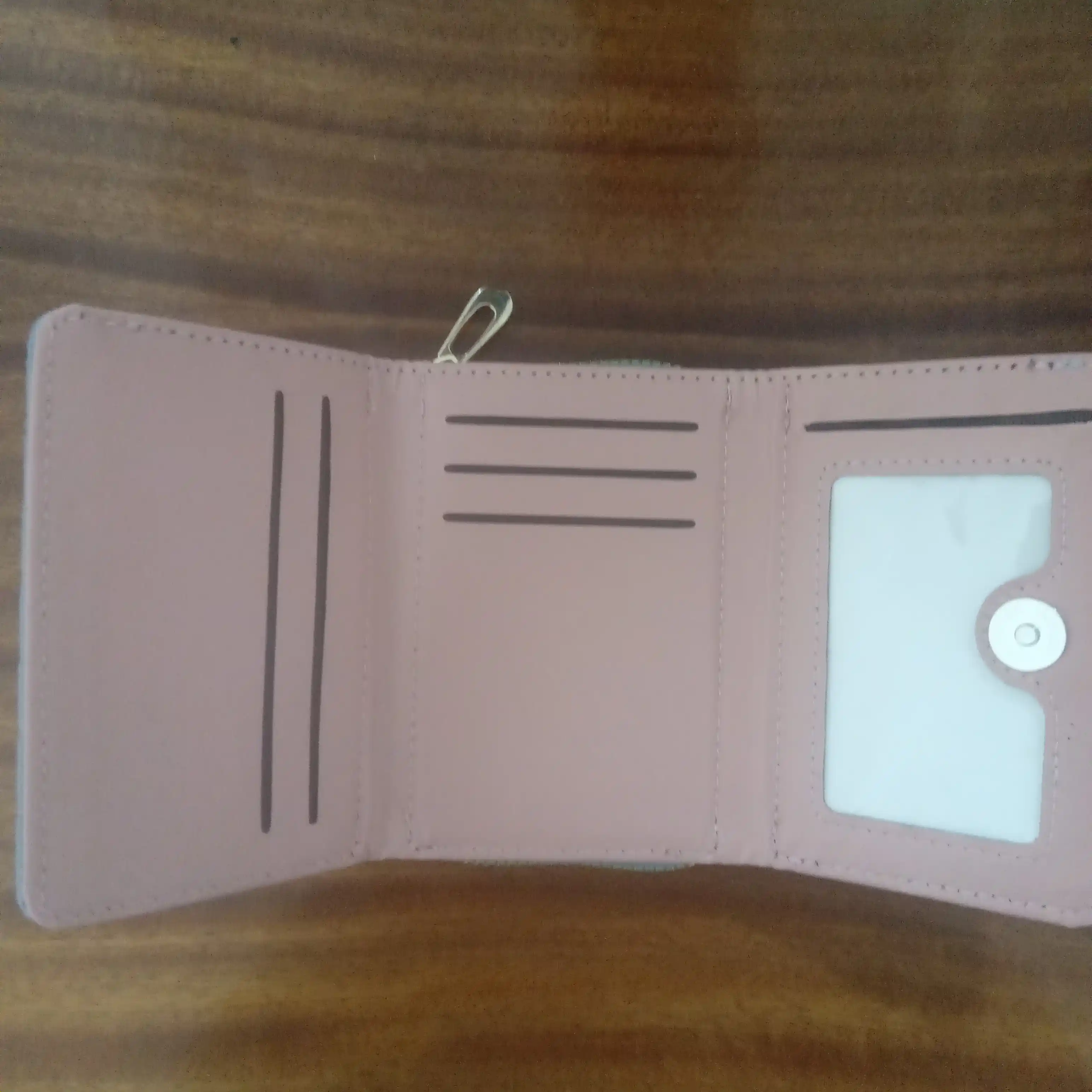 Ayollar uchun eko charm hamyon, 3 buklama, pul bo‘limi, 5+ karta
