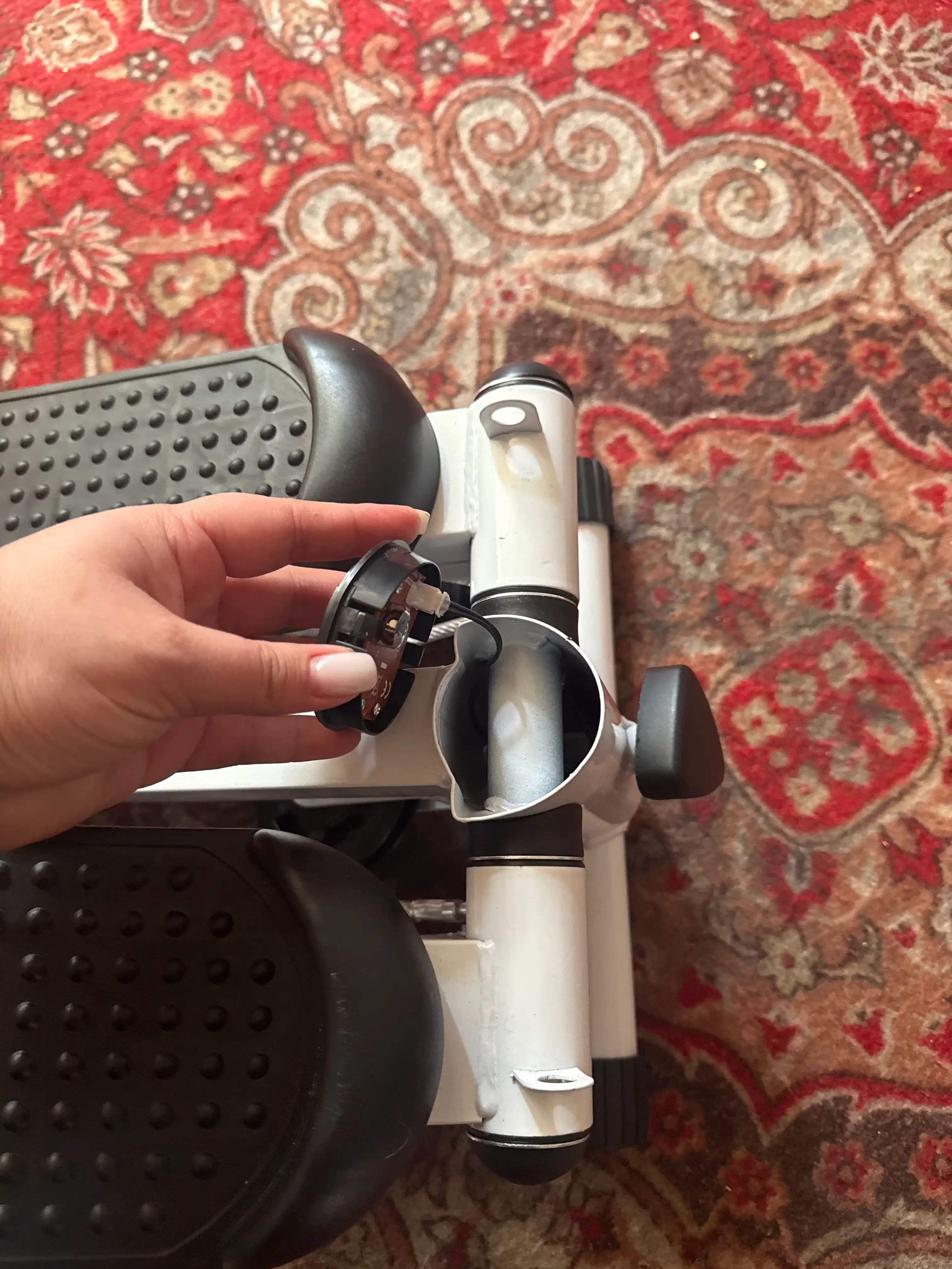 Stepper-trenajor oyoqlar, sonlar, press va bel uchun, fitnes espanderi bilan