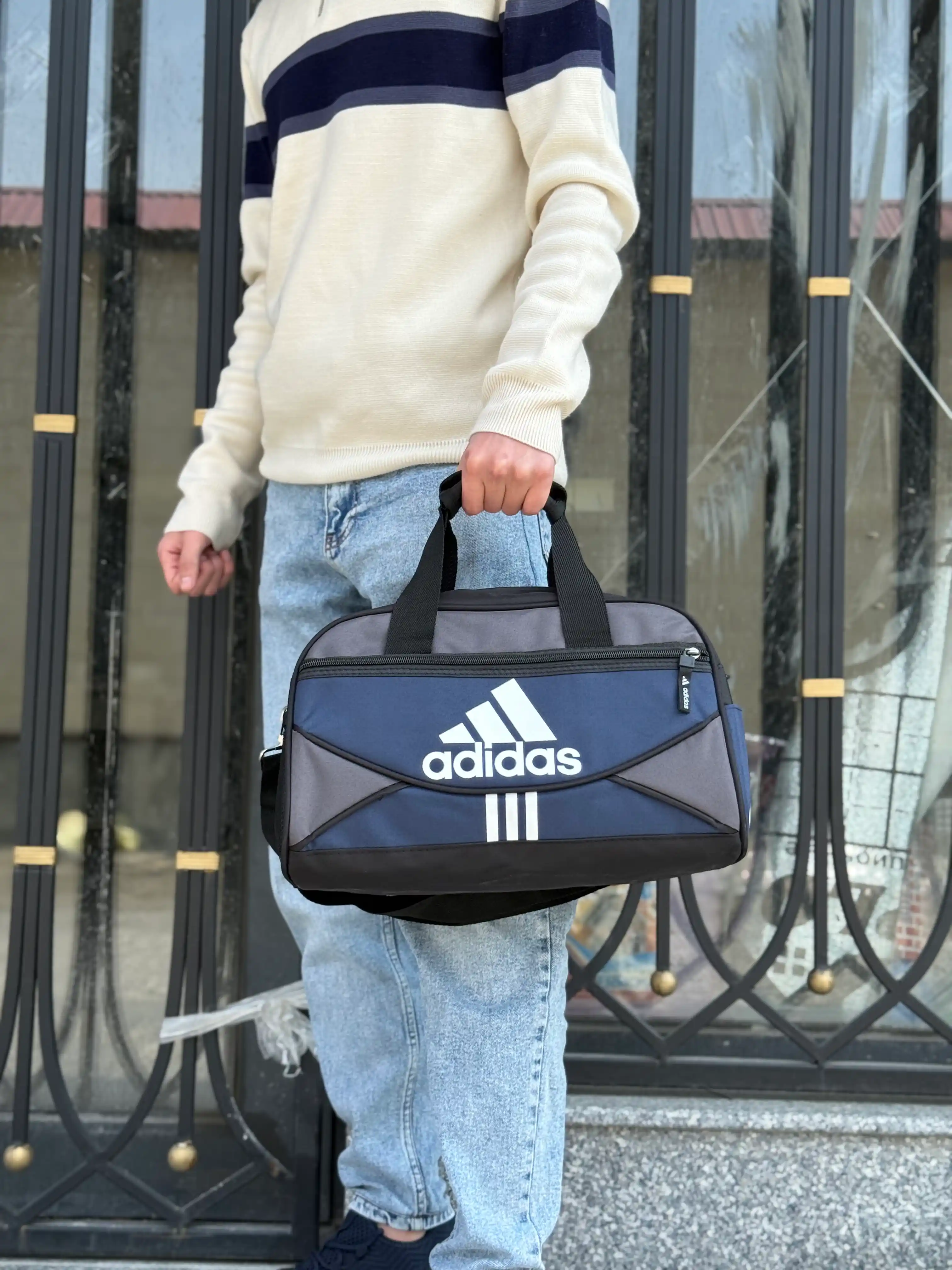 Kichik sport sumka 15L, sayohat va fitnes uchun, yengil va sig‘imli yo‘l sumkasi adidas