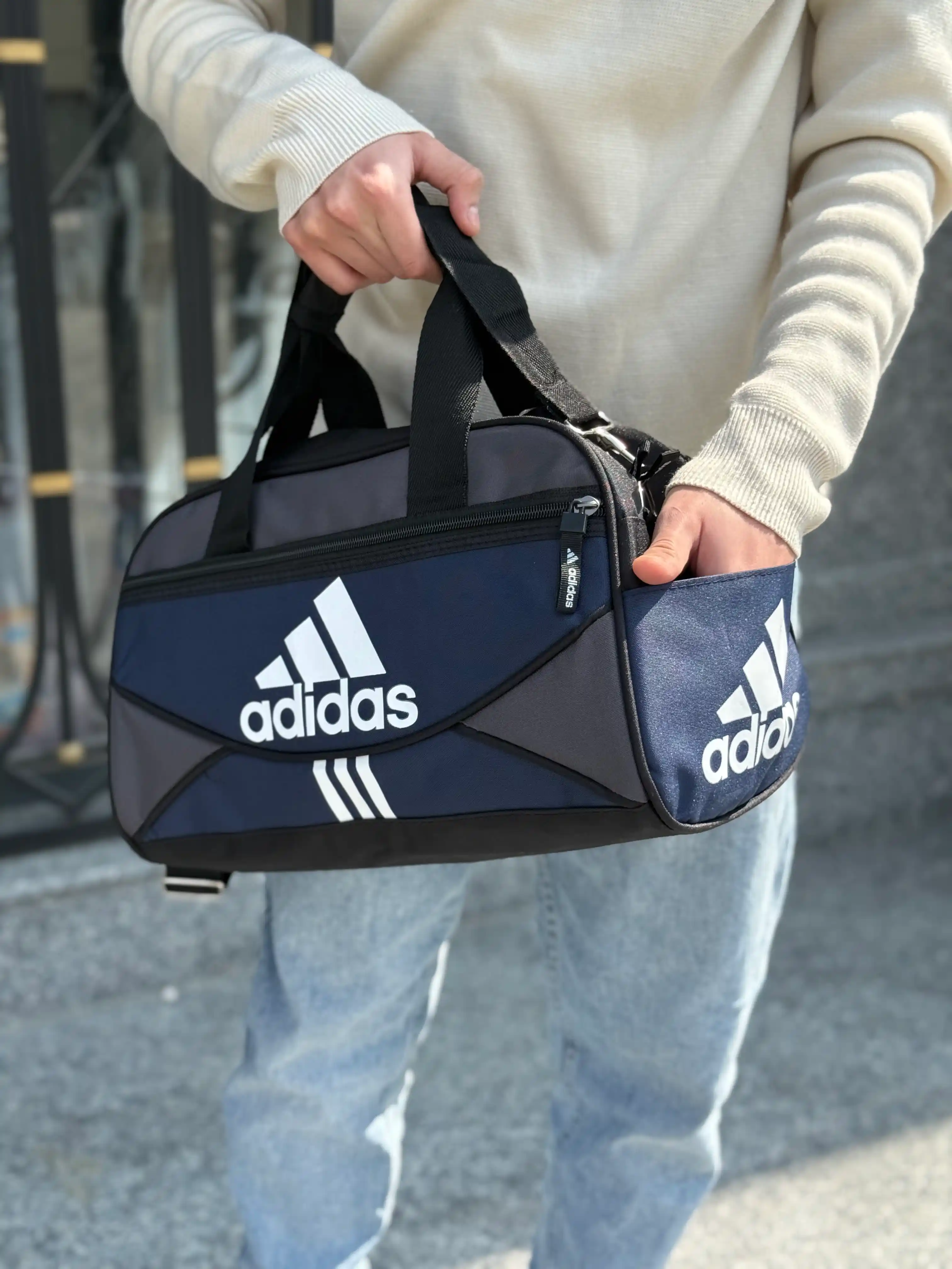 Kichik sport sumka 15L, sayohat va fitnes uchun, yengil va sig‘imli yo‘l sumkasi adidas