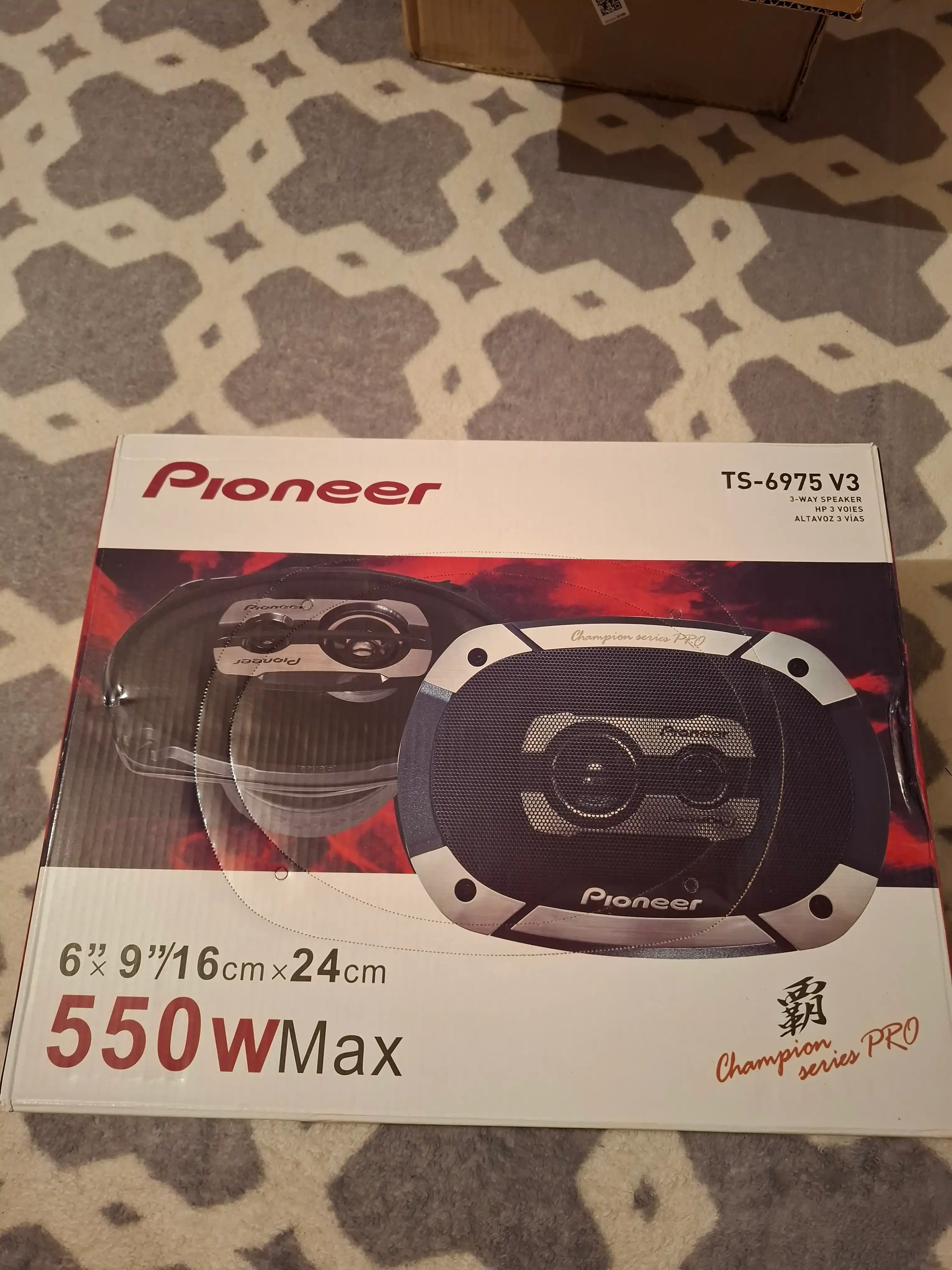 Pioneer Champion V3 Kalonka 550 Wat 2 шт очень мощный и не требует гигантского усилителя