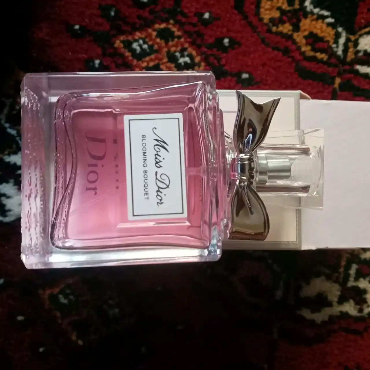 Ayollar atirlari Miss Dior, Blooming Bouquet