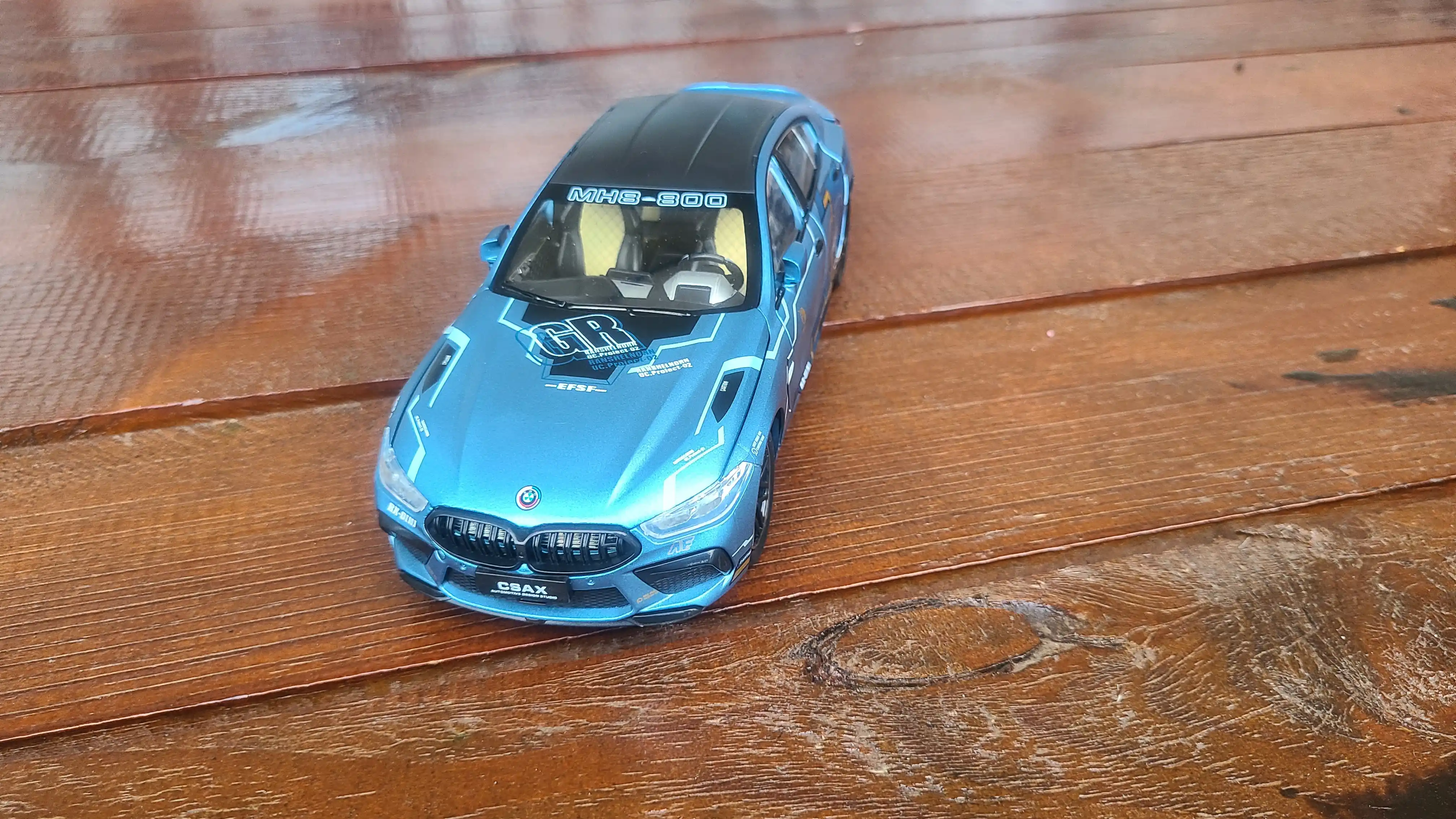 Kolleksion model BMW M8, 1:24, 21 sm