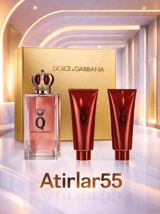 Женский парфюмерный набор Dolce & Gabbana Q Eau de Parfum Gift Set, Италия - 