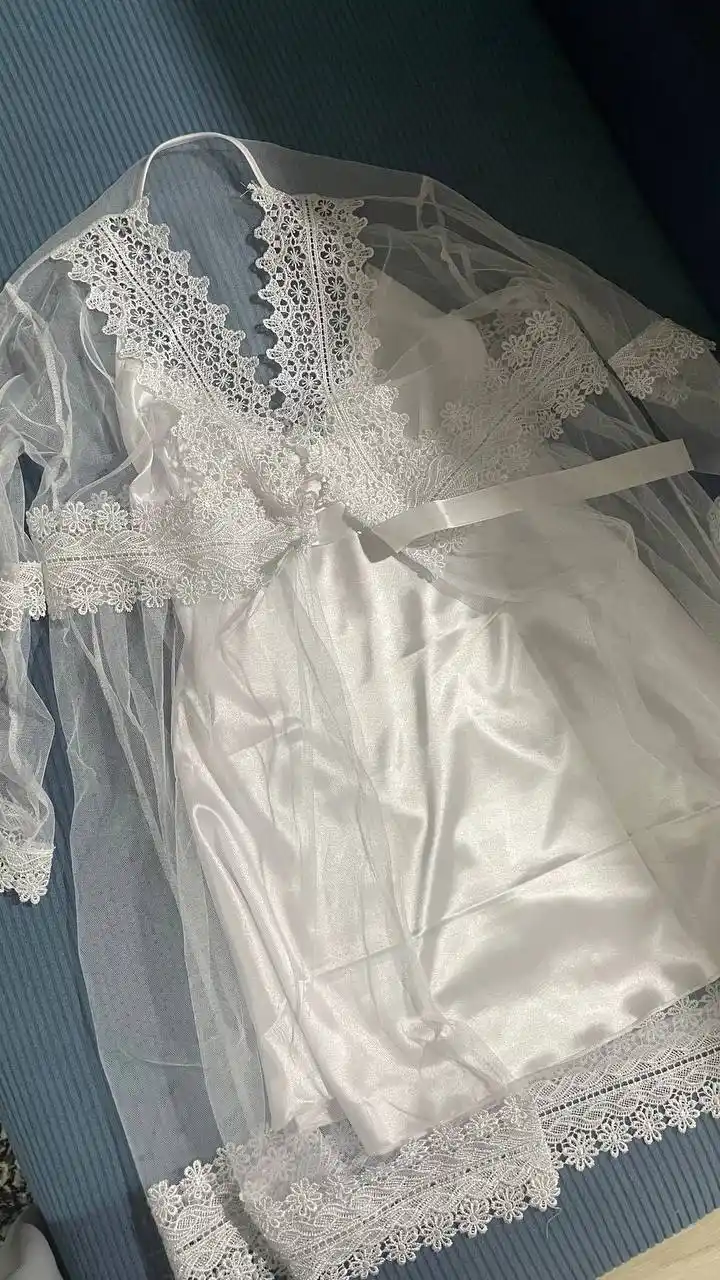 Tungi kiyimlar ayollar, pijama va dvoykalar ayollar uchun