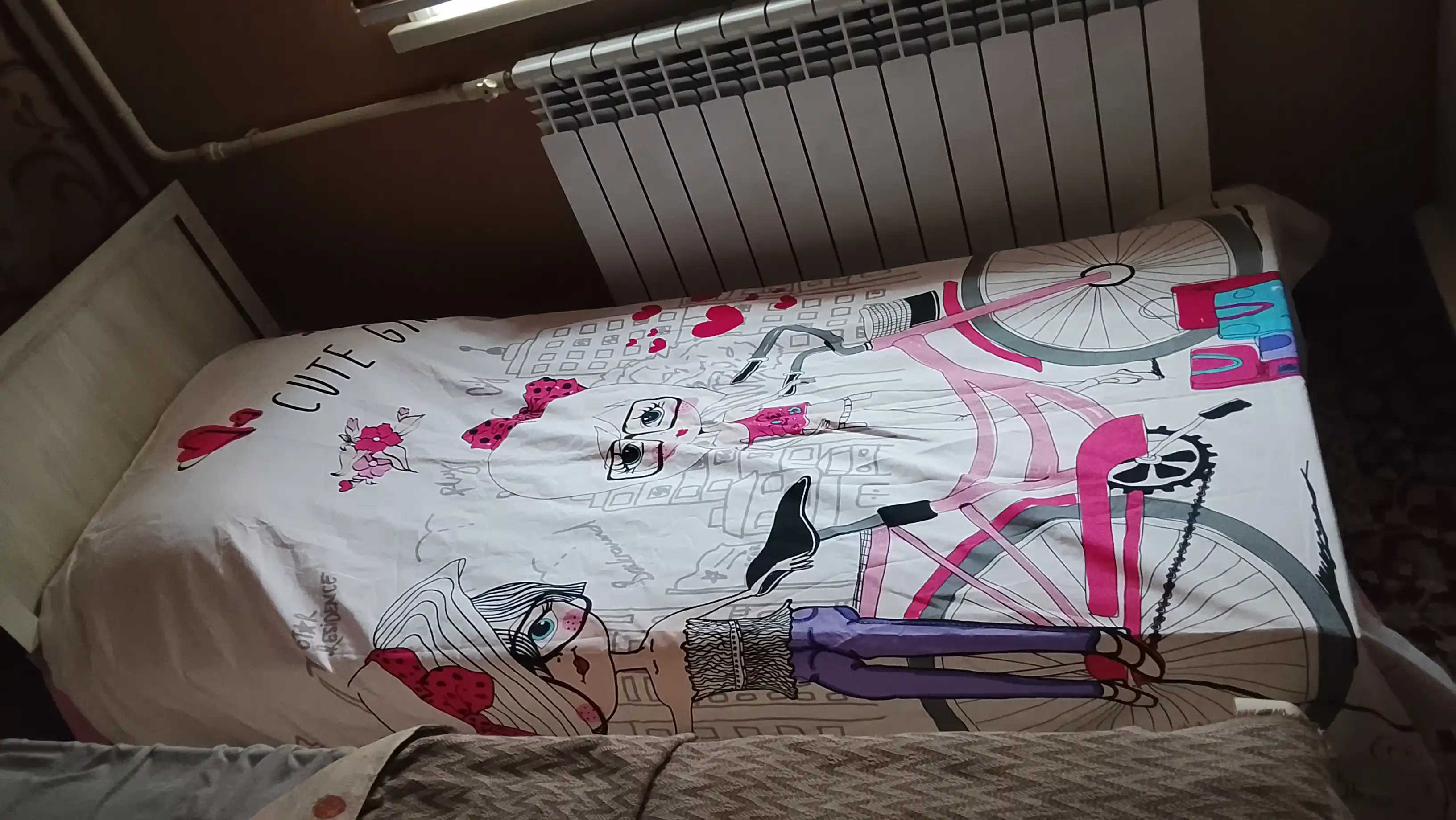 Bir kishilik to'shak, matras bilan