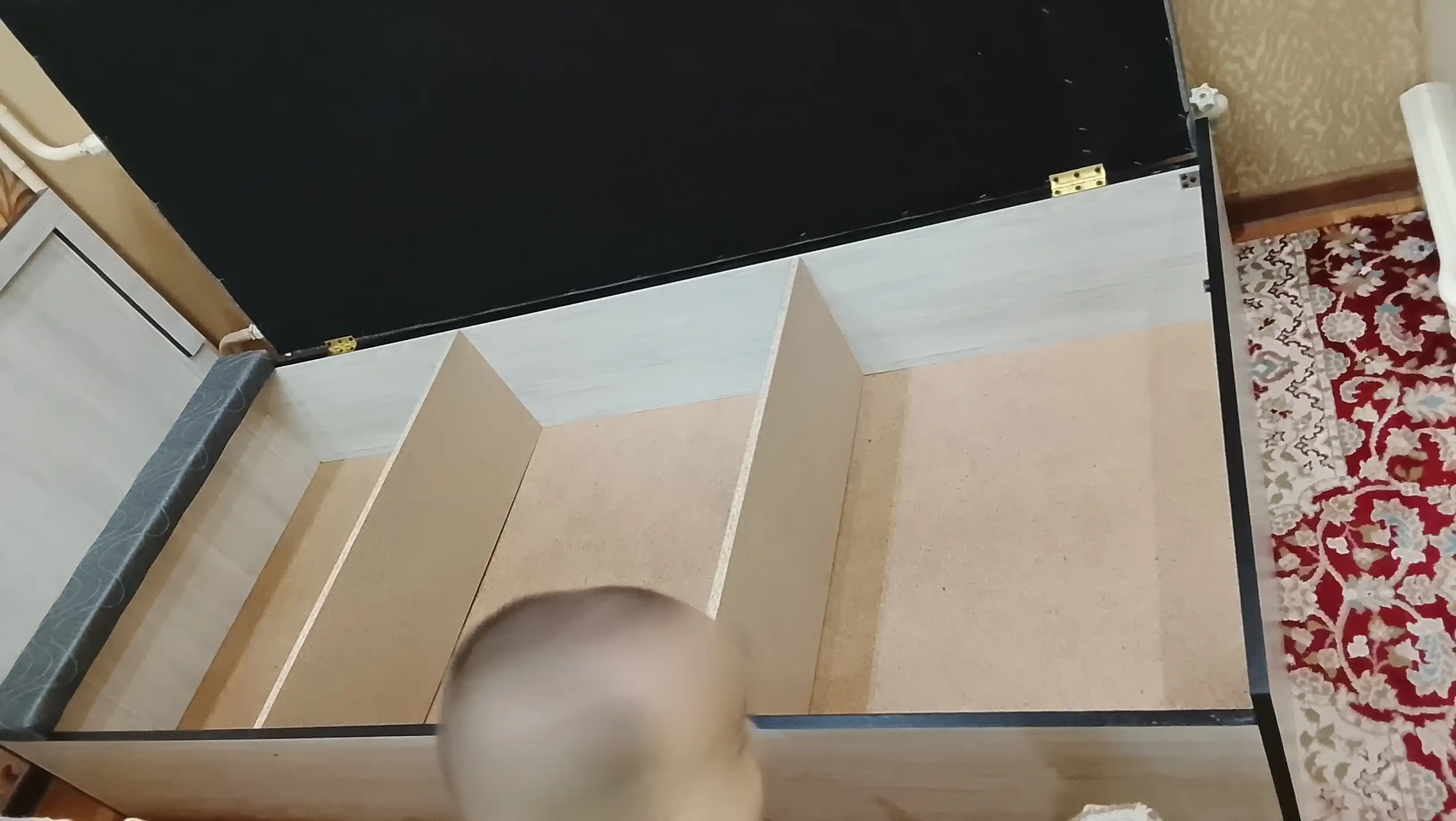 Bir kishilik to'shak, matras bilan