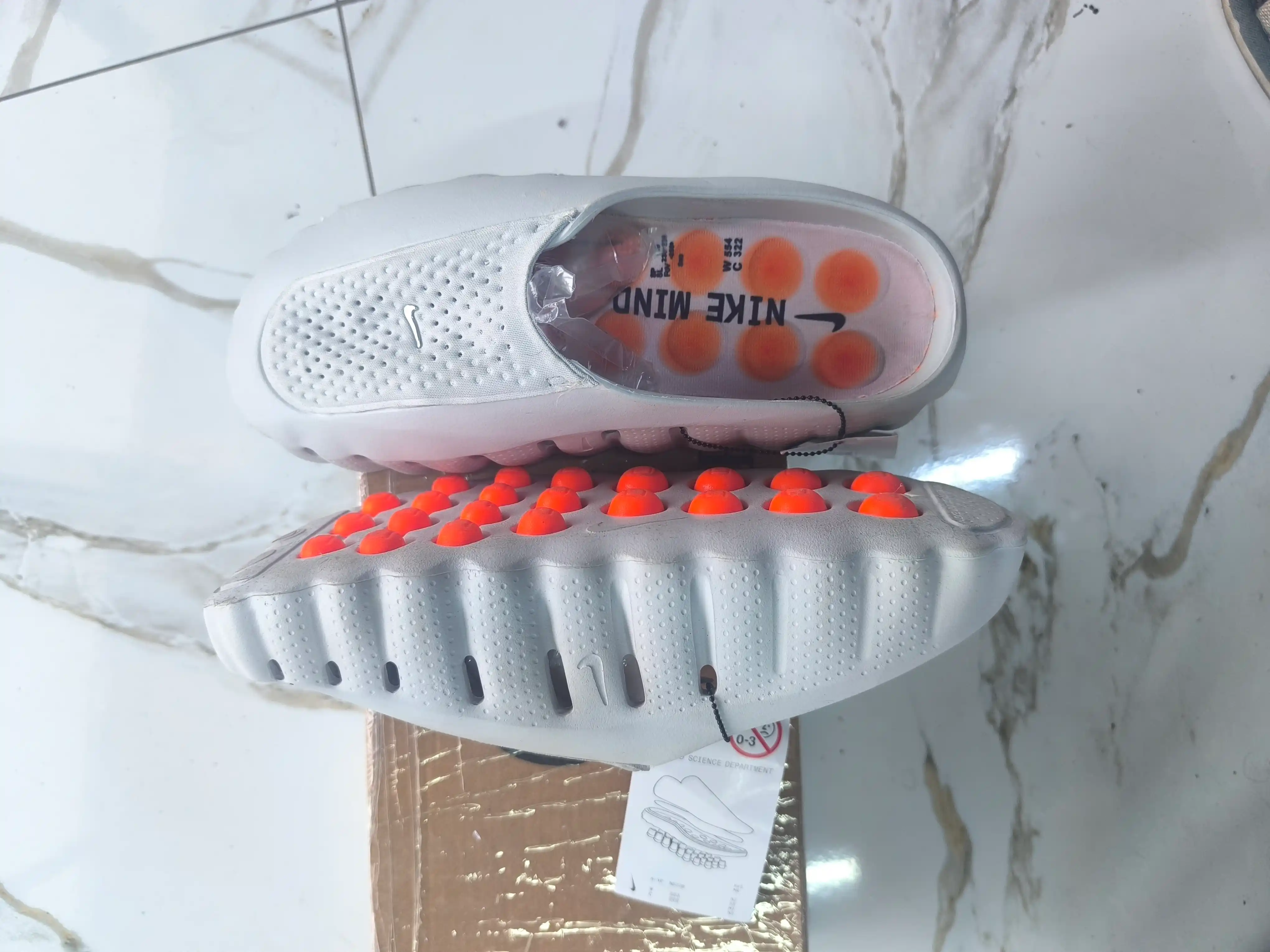 NIKE MIND 001 erkaklar shippaklari sport uchun maxsus, 2 razmer kattasi oling