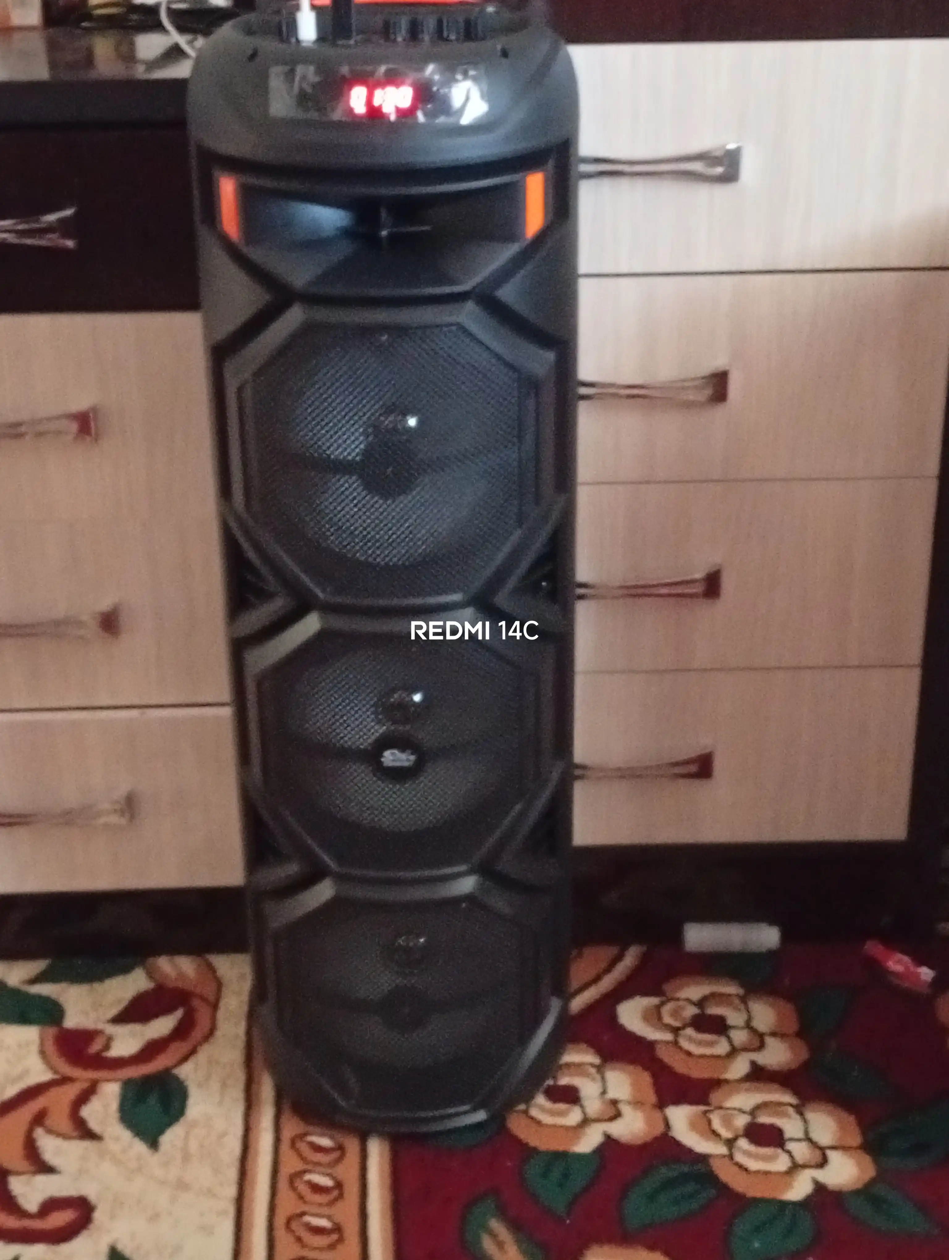 Bluetooth ZQS 8301 — 8308-большая музыкальная колонка, беспроводной микрофон