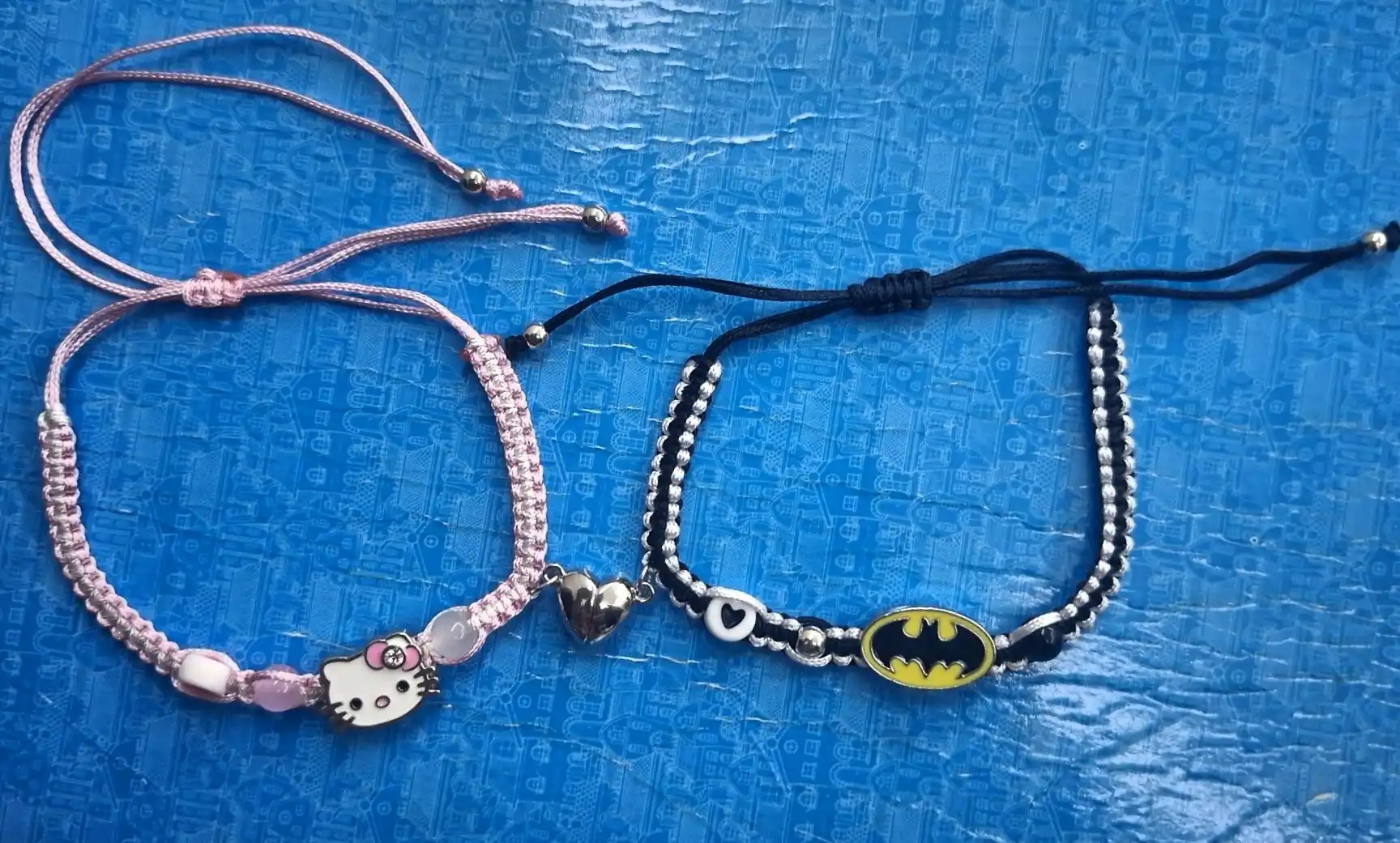 Парные магнитные браслеты "Hello Kitty" и "Batman" аксессуар для двоих, 2 шт