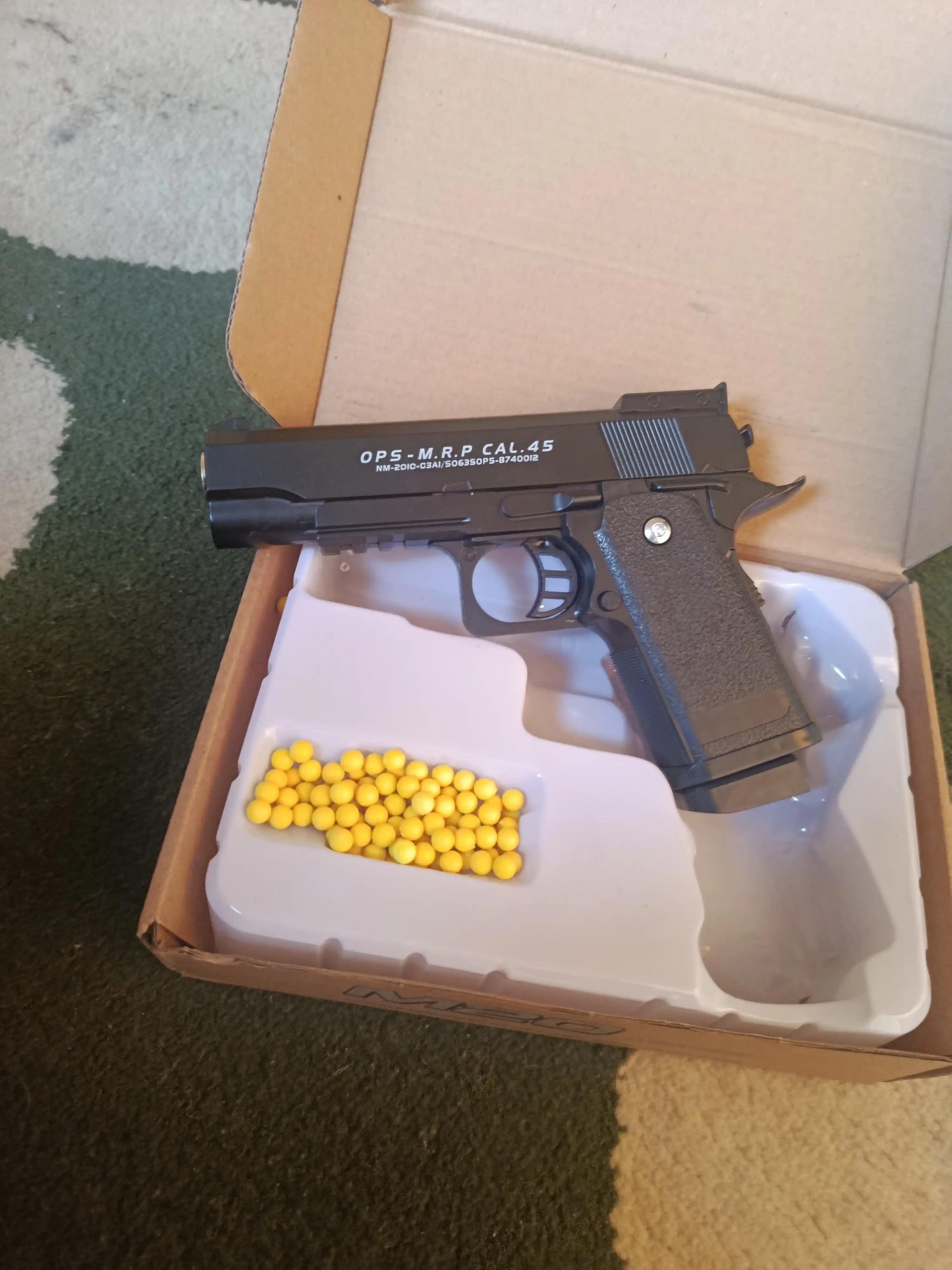 M20 Super Power - dekorativ pistolet modeli o‘yinchoq