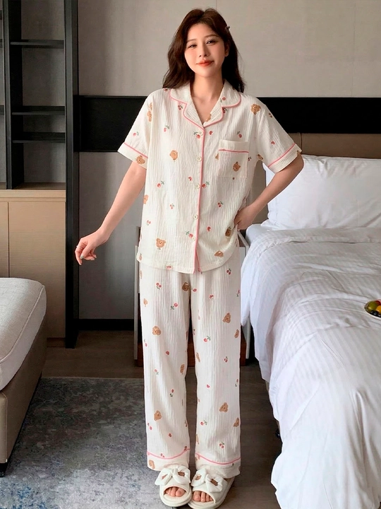 Ayollar pijamasi