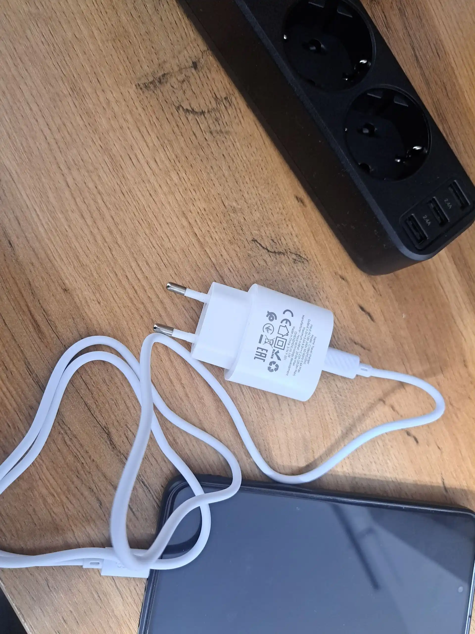 HOCO CS52A QC3.0 18w va 20W tezkor zaryadlovchi adapter + Micro-USB kabel
