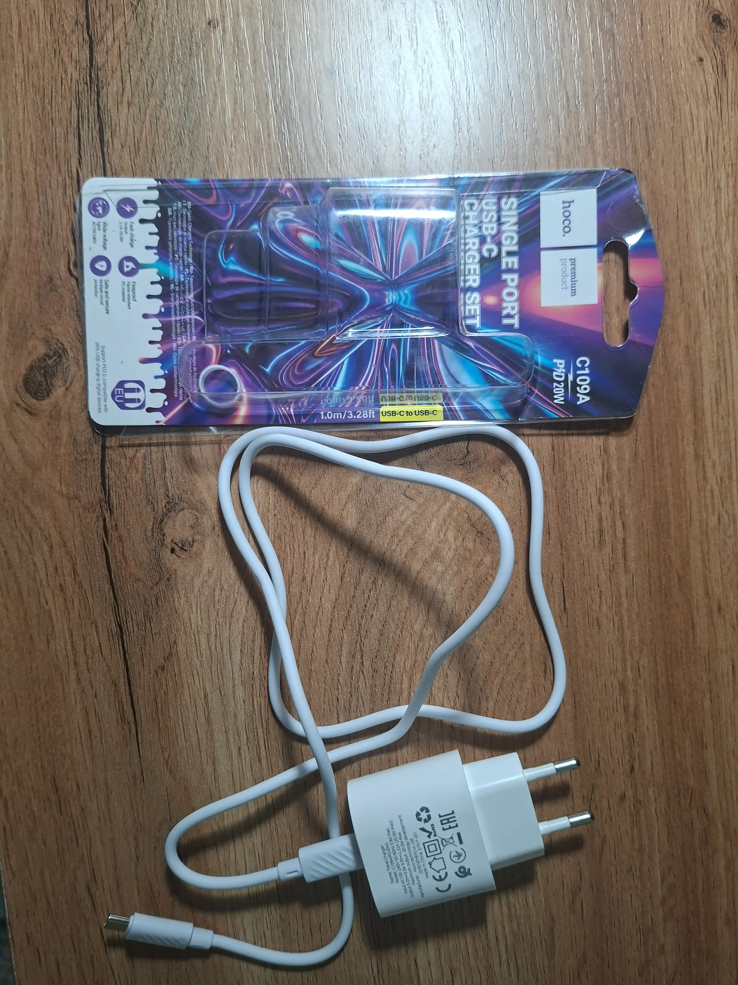 HOCO CS52A QC3.0 18w va 20W tezkor zaryadlovchi adapter + Micro-USB kabel