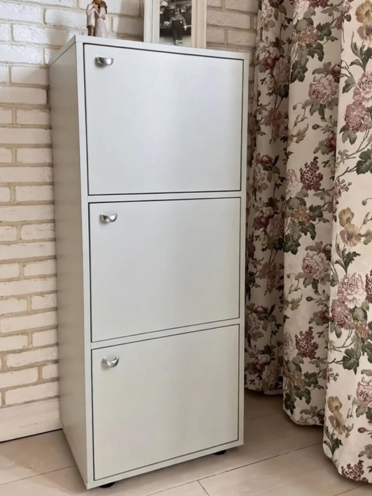 Универсальный шкаф для дома и офиса 110*30*45