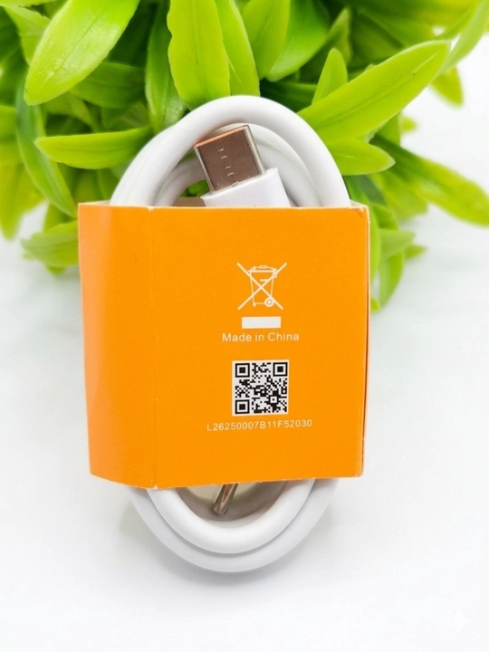 Xiaomi 120W quvvatlash qurilmasi va Type-C kabellari