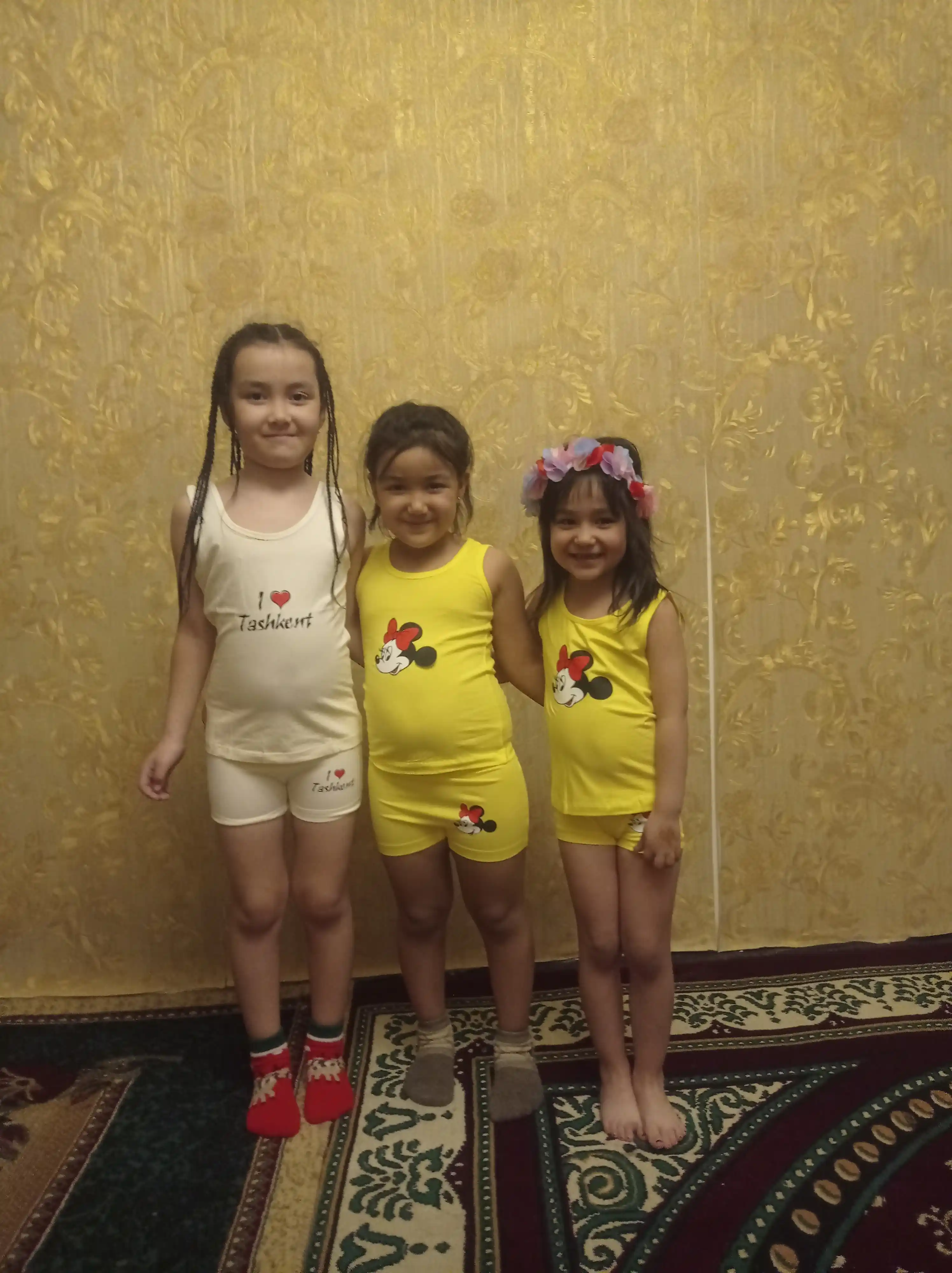 2-11 yoshli qizlar uchun kiyim to‘plami, shortik va mayka