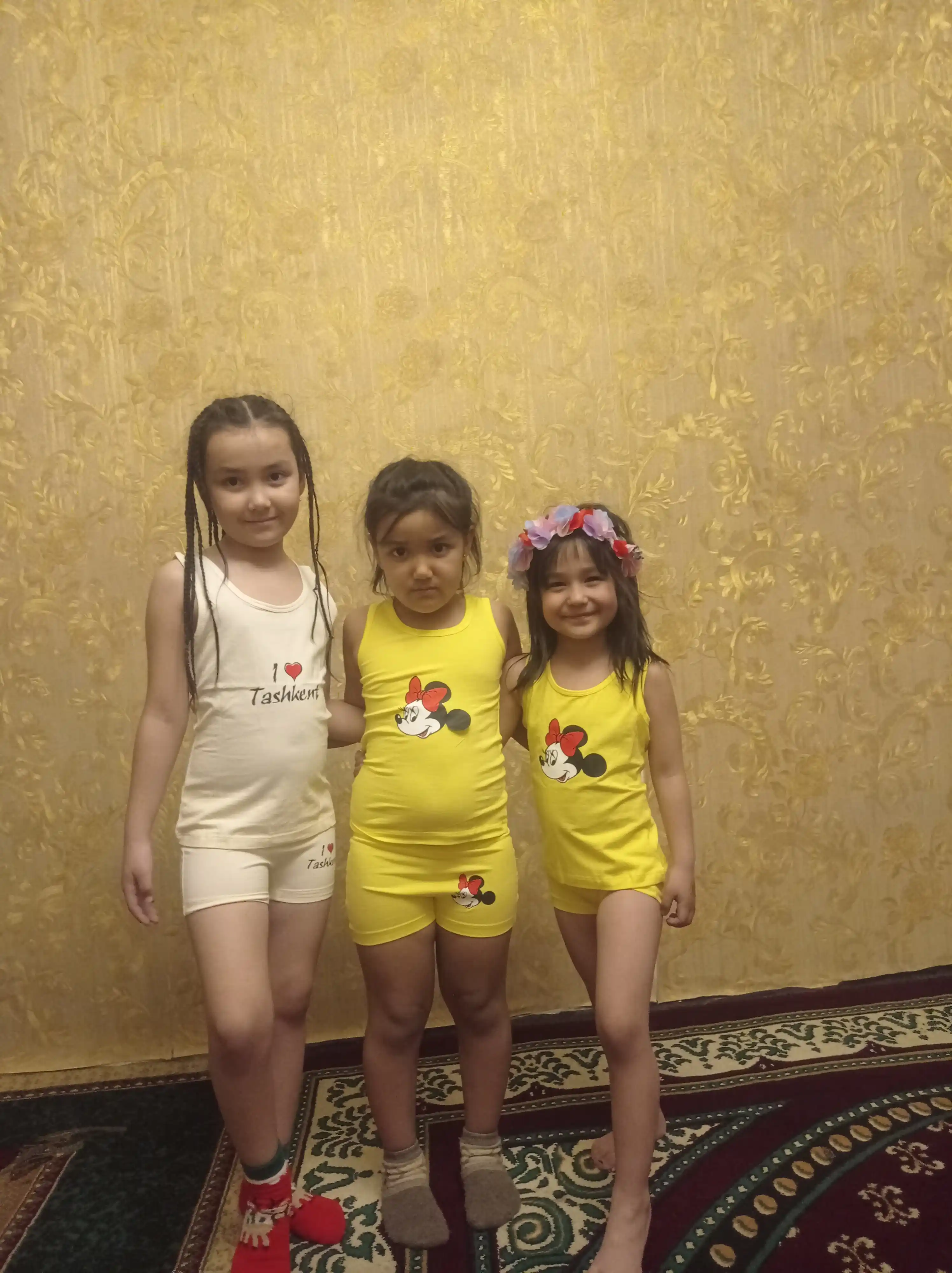 2-11 yoshli qizlar uchun kiyim to‘plami, shortik va mayka