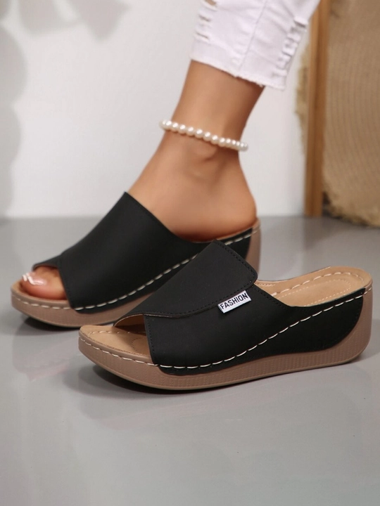 Женские босоножки на танкетке с открытым носком Fashion
