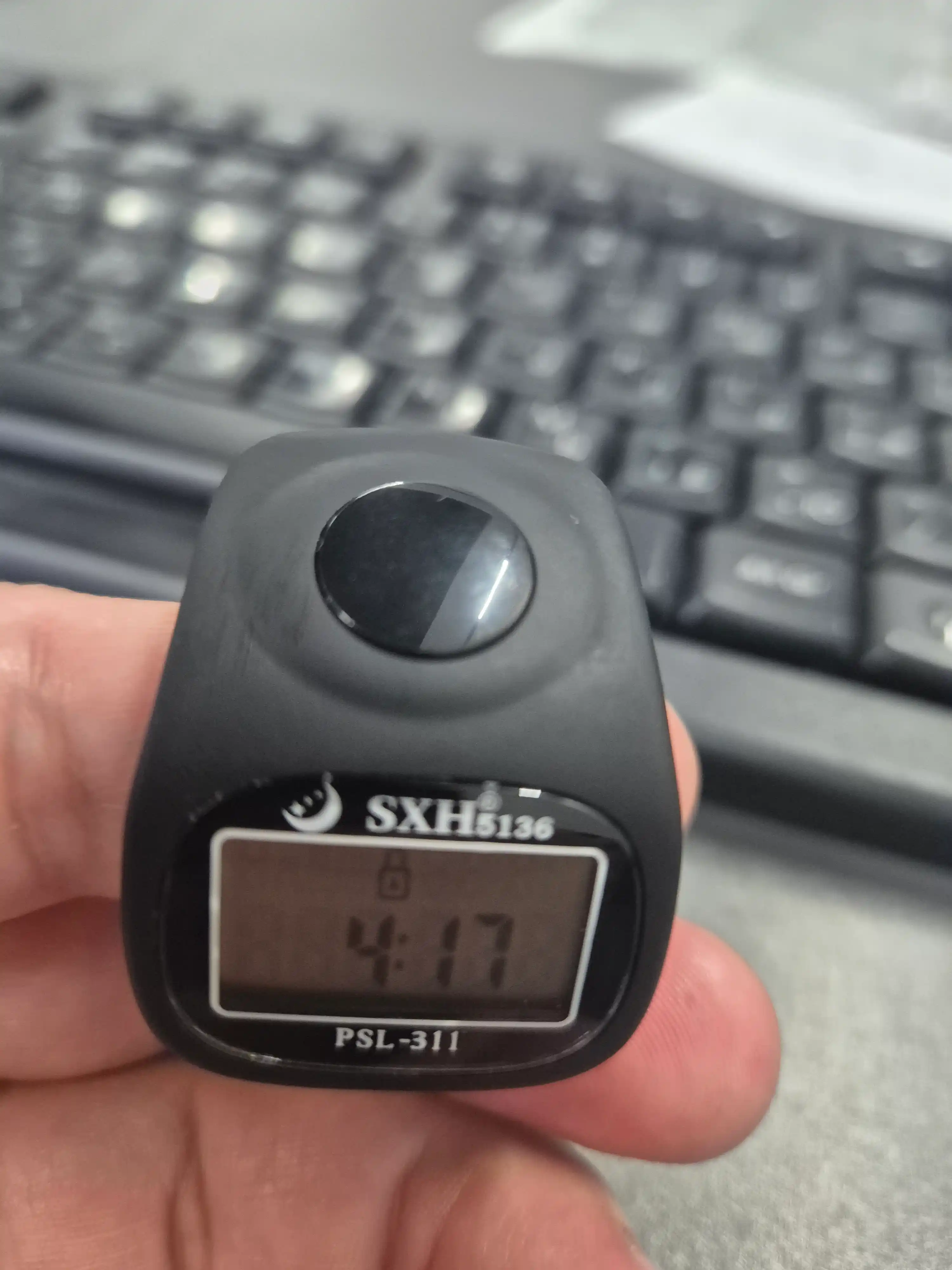 Elektron tasbeh, 8 xotirali, soat, signal va yoritgichli, universal tasmaga ega
