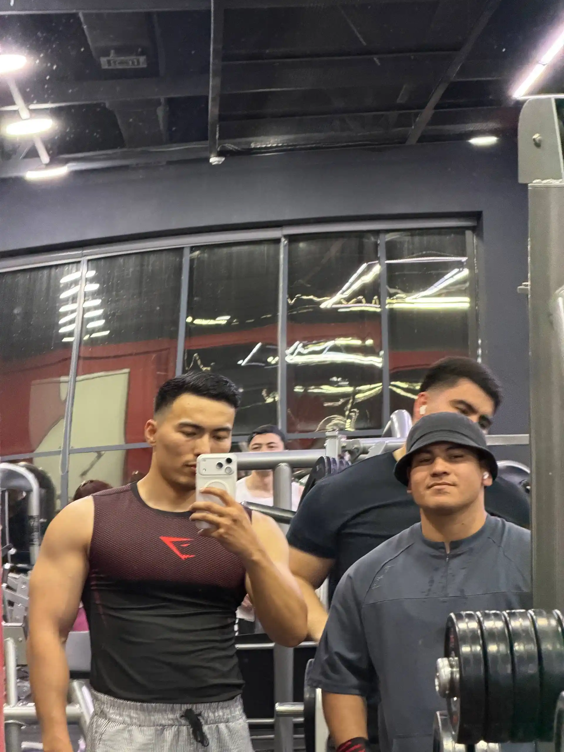 Erkaklar uchun mayka Gymshark, kompression, sport, elastik, tez quriydigan, fitnes uchun