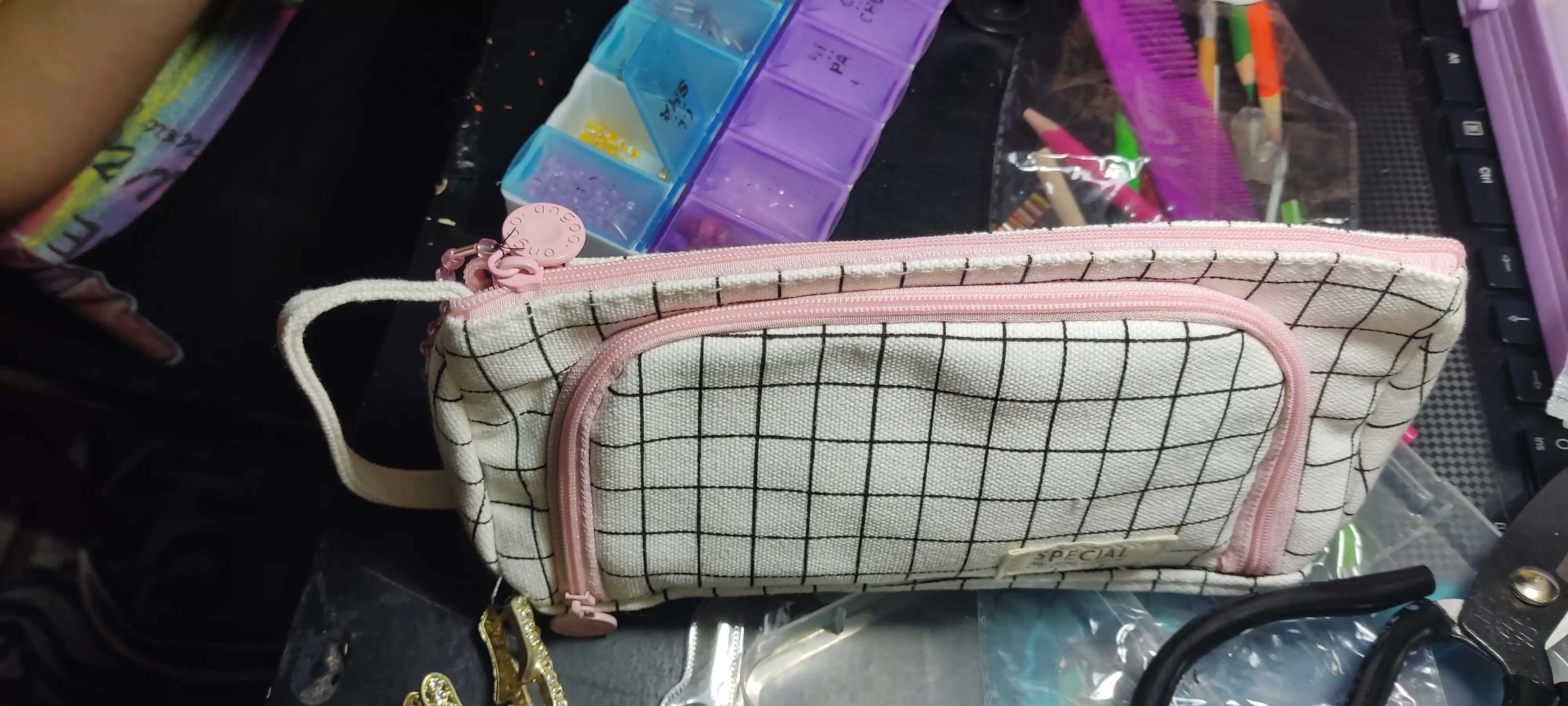 Maktab, qizlar uchun katakli qalamdon, kosmetik sumka