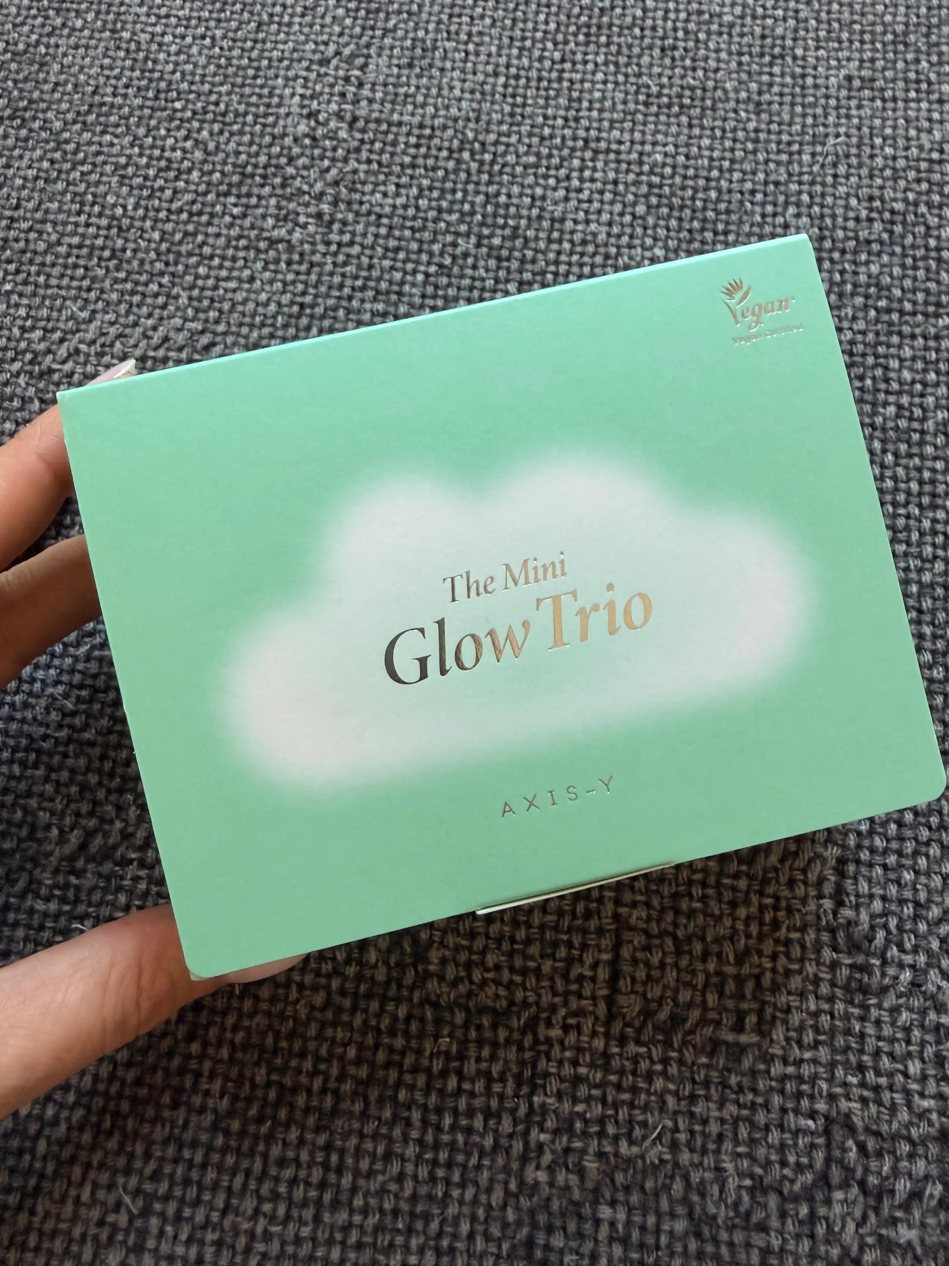 Набор для лица AXIS-Y Glow Trio - полноразмерный набор и мини-набор, Dark Spot Correcting