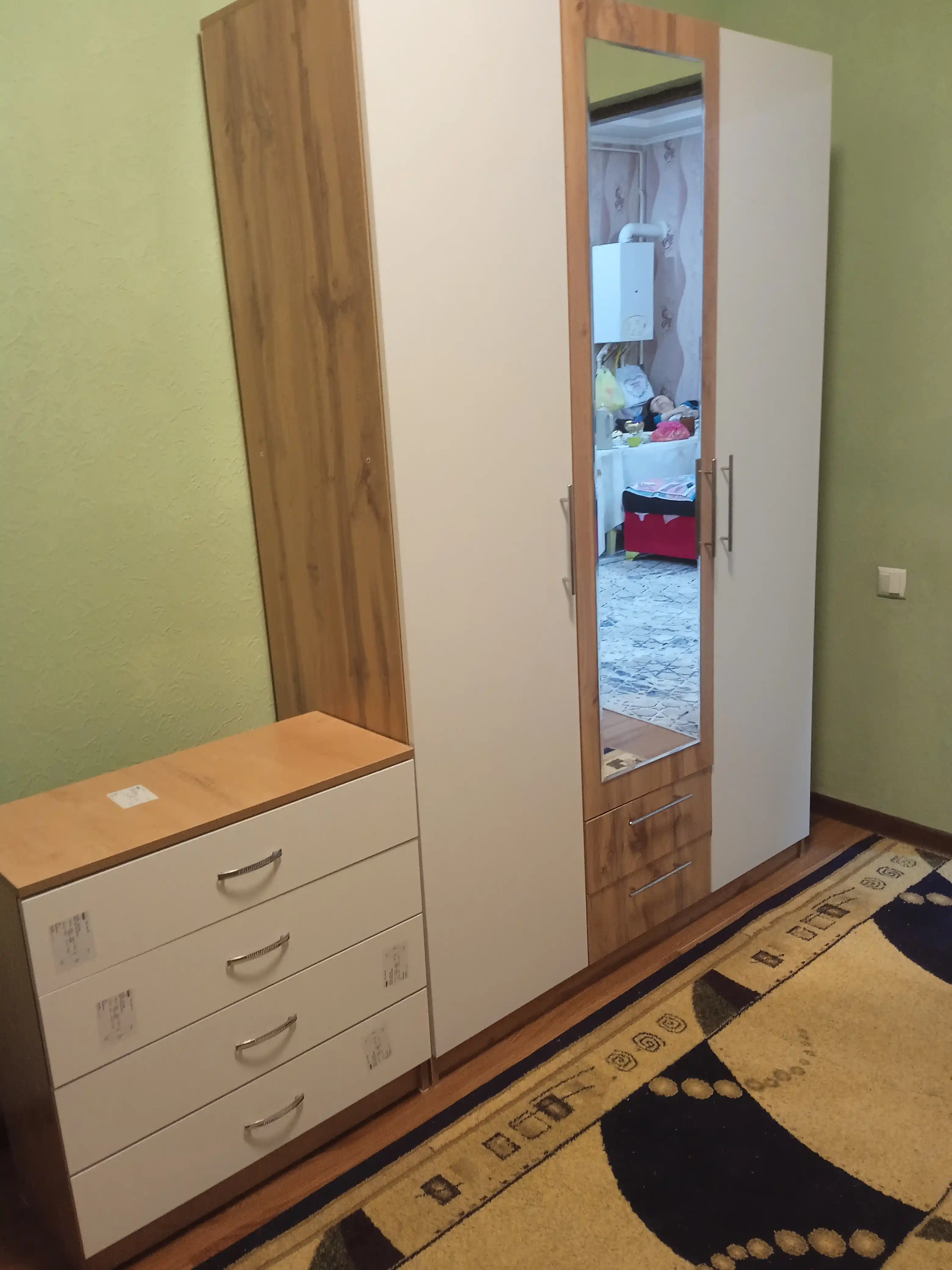 Атлант - трехдверный шкаф для одежды