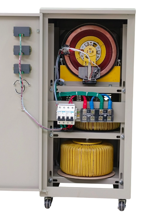 Kuchlanish stabilizatori ANDeli SDW/SVC 1–50 kVA, 110–300V, 220V