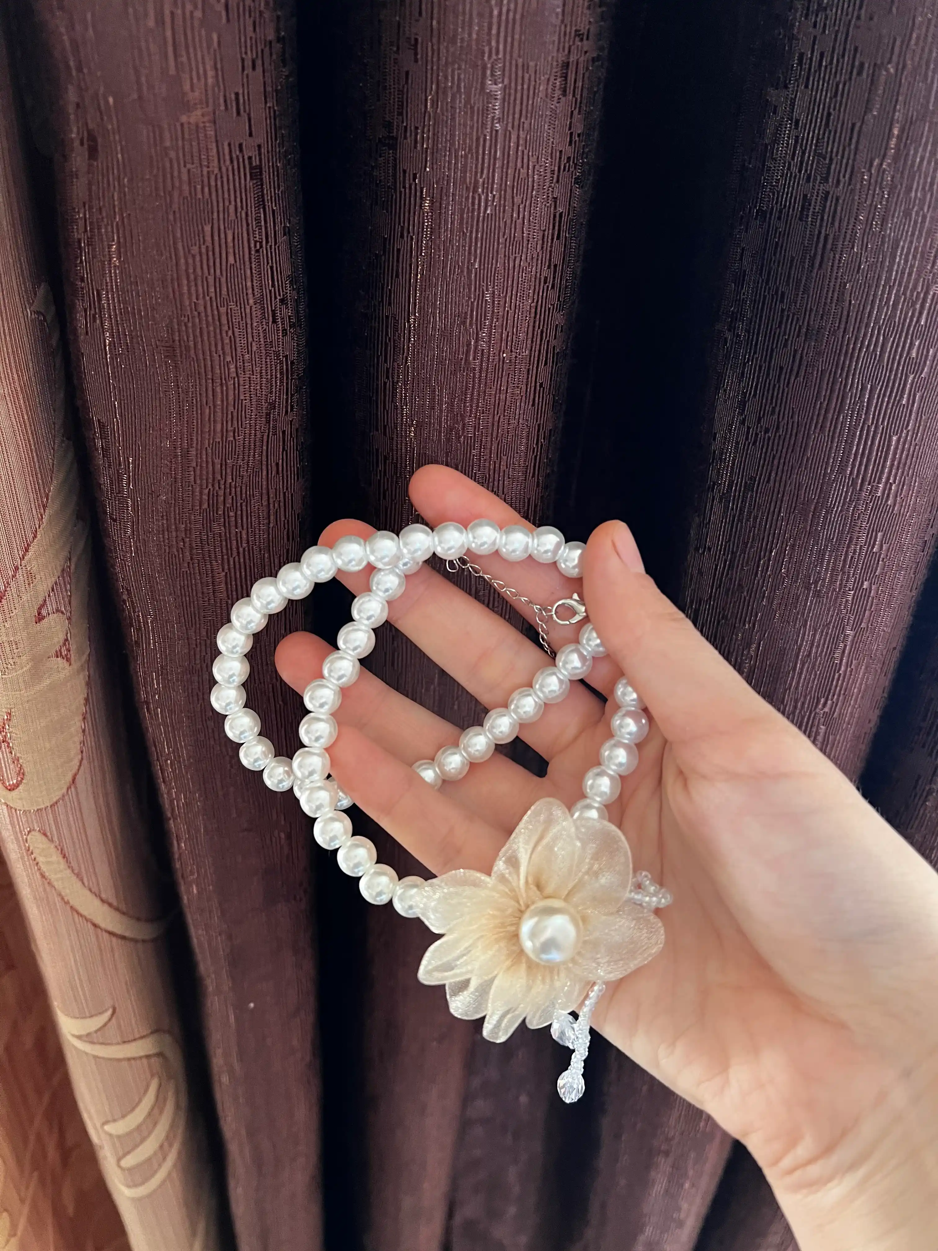 Ayollar chokeri, choker, ayollar ziraklari, bijuteriya, zanjir, ayollar zanjirchasi, bo‘yin chokeri